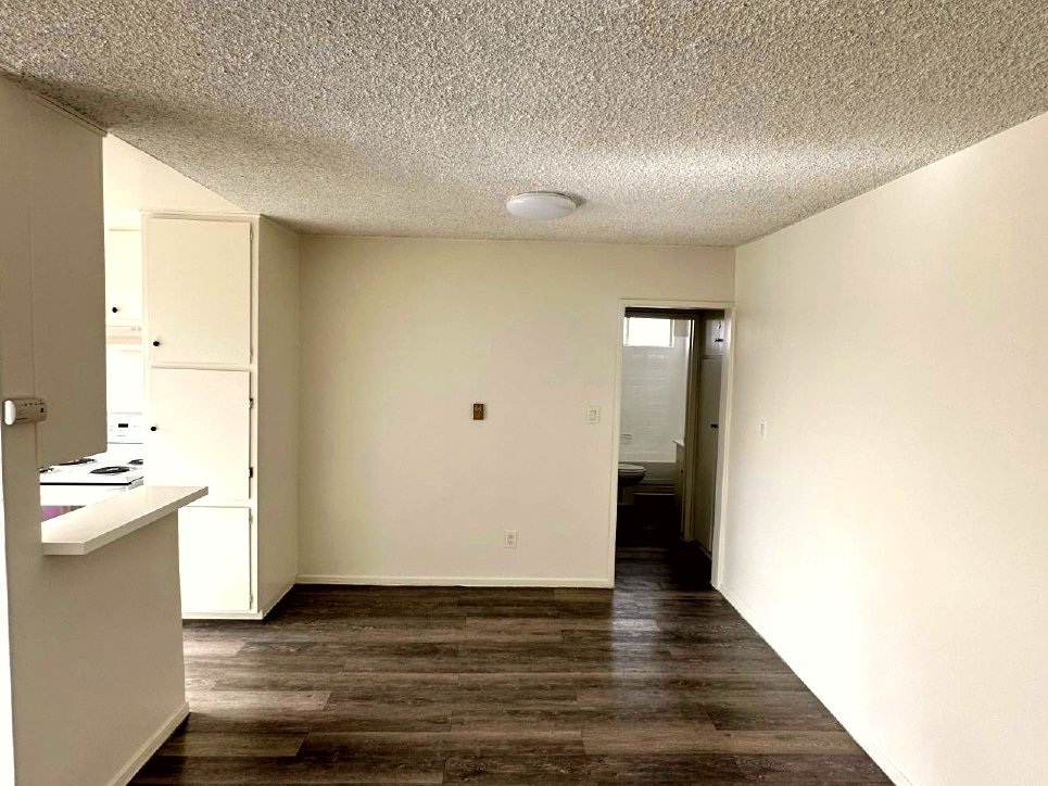 Los Angeles Apartment: 915 N Wilton Place