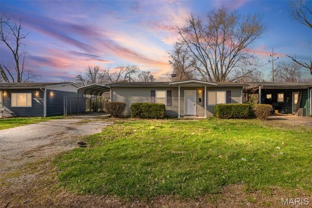 Cahokia House: 502 Saint Thomas Ln