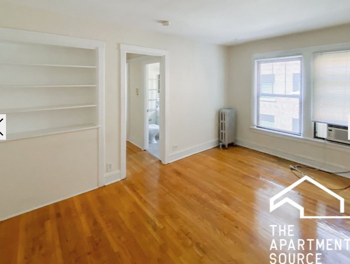 Chicago Condo: 516 West Cornelia Ave