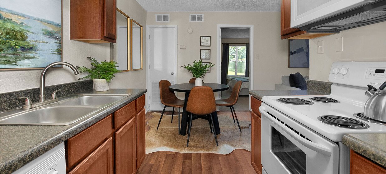 Saraland Apartment: COUNTRY HAVEN APARTMENTS- 100 McKeough Ave