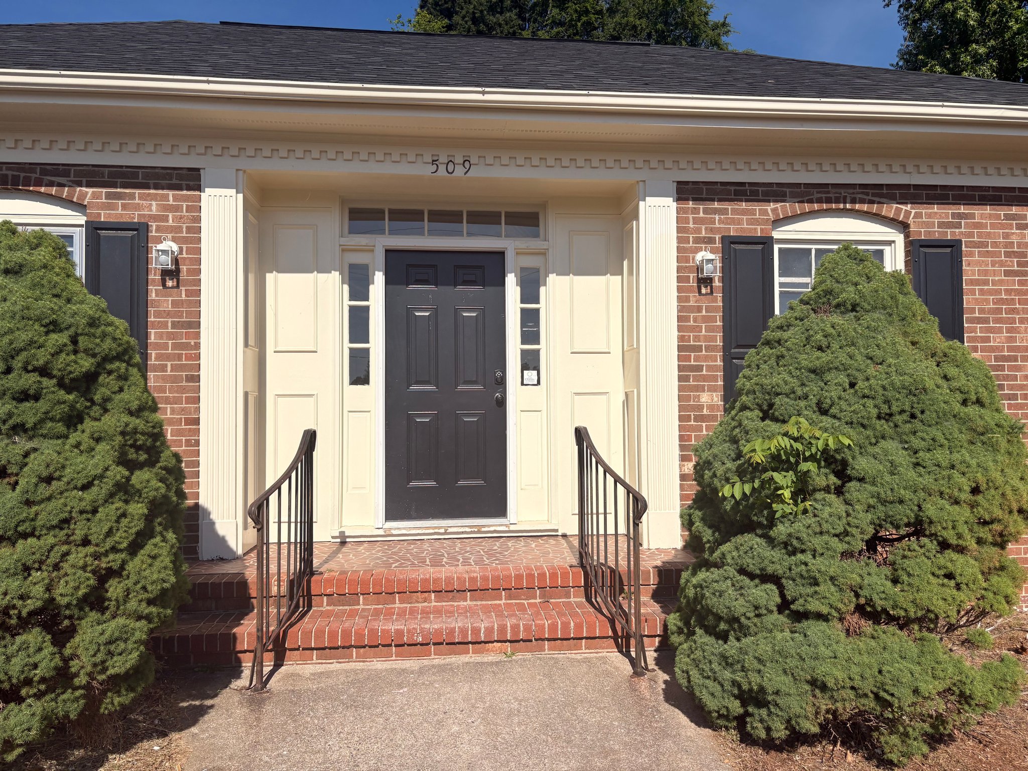 Eden Multiplex: 509 Highland Park Dr