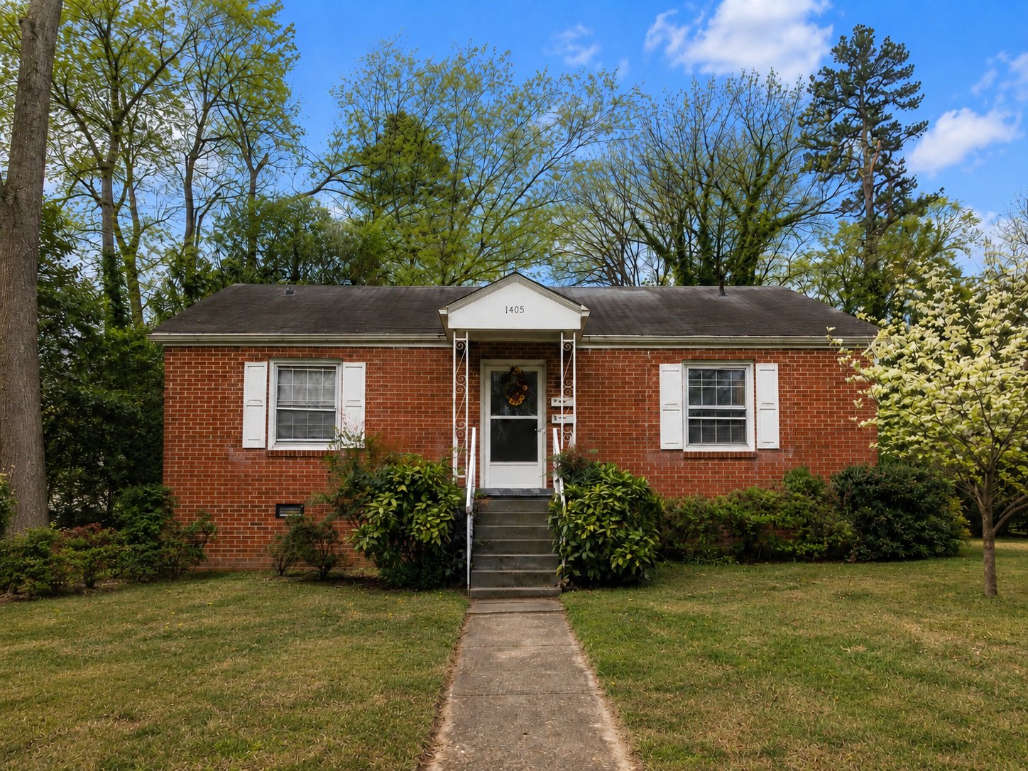 Greensboro Multiplex: 1405-B Mimosa Drive