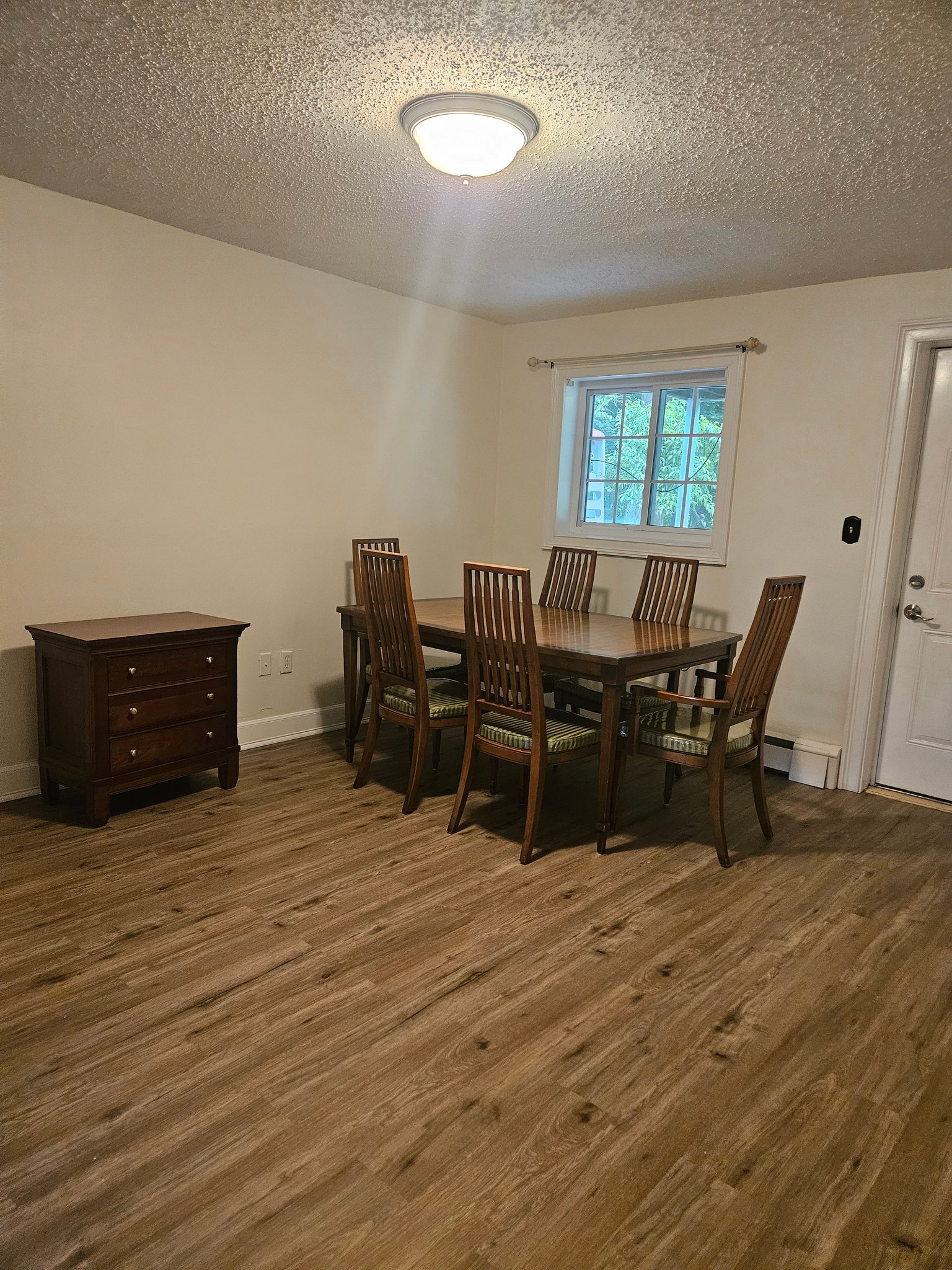 New Windsor Apartment: 15 Drive