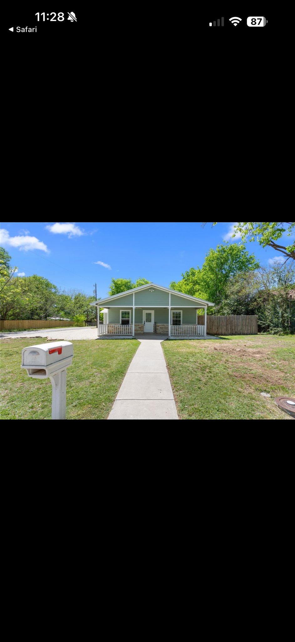 Meridian House: 900 Bosque