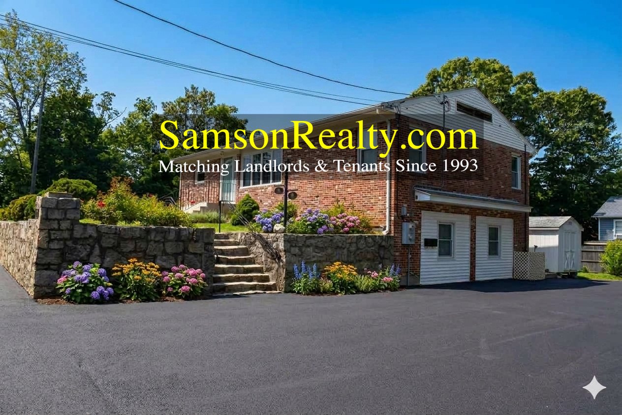 cranston Condo: 497 oaklawn ave