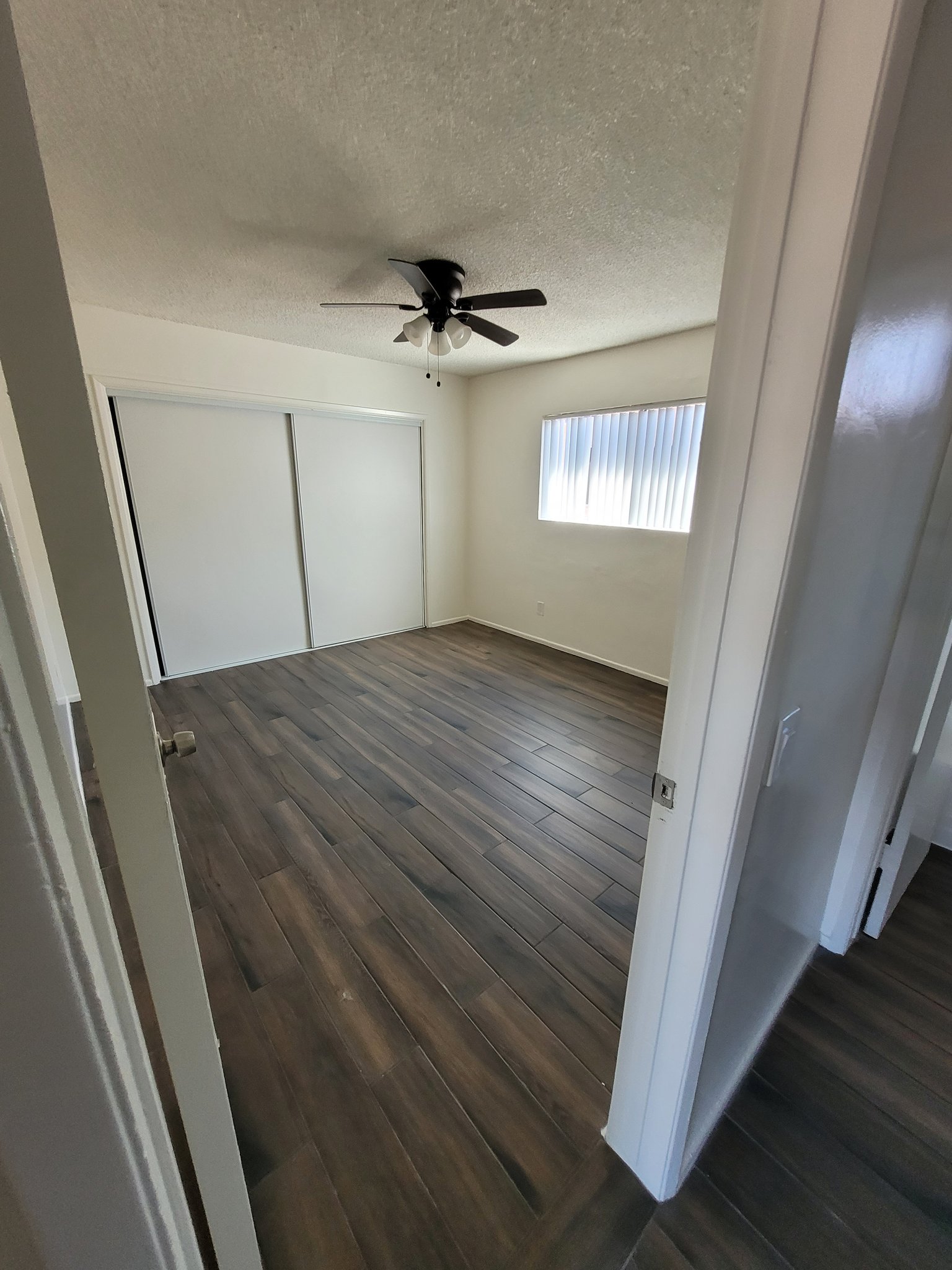 Van Nuys Apartment: 8135 Langdon Ave