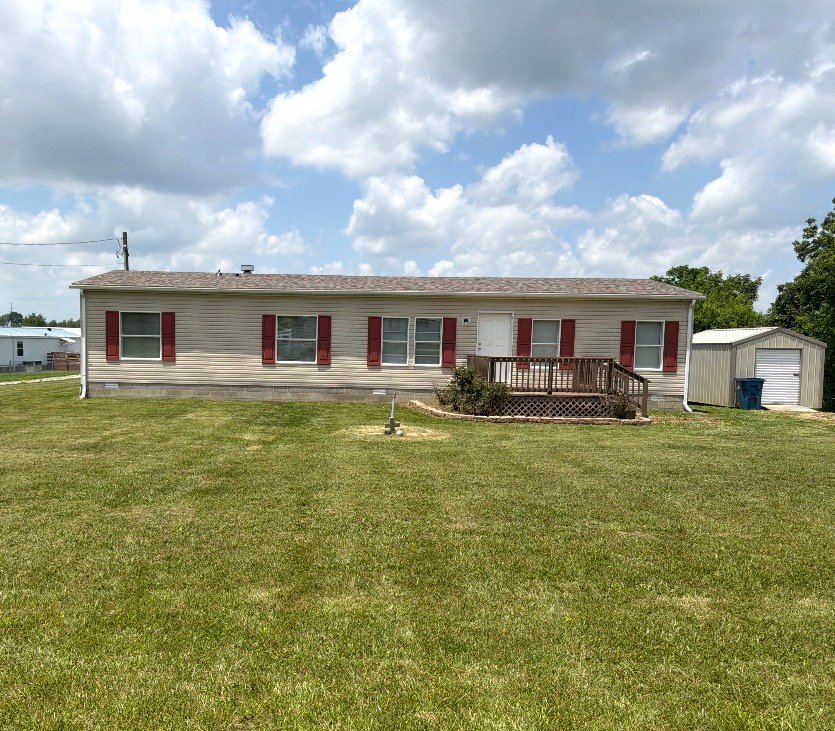 Ekron House: 764 Medley Dr