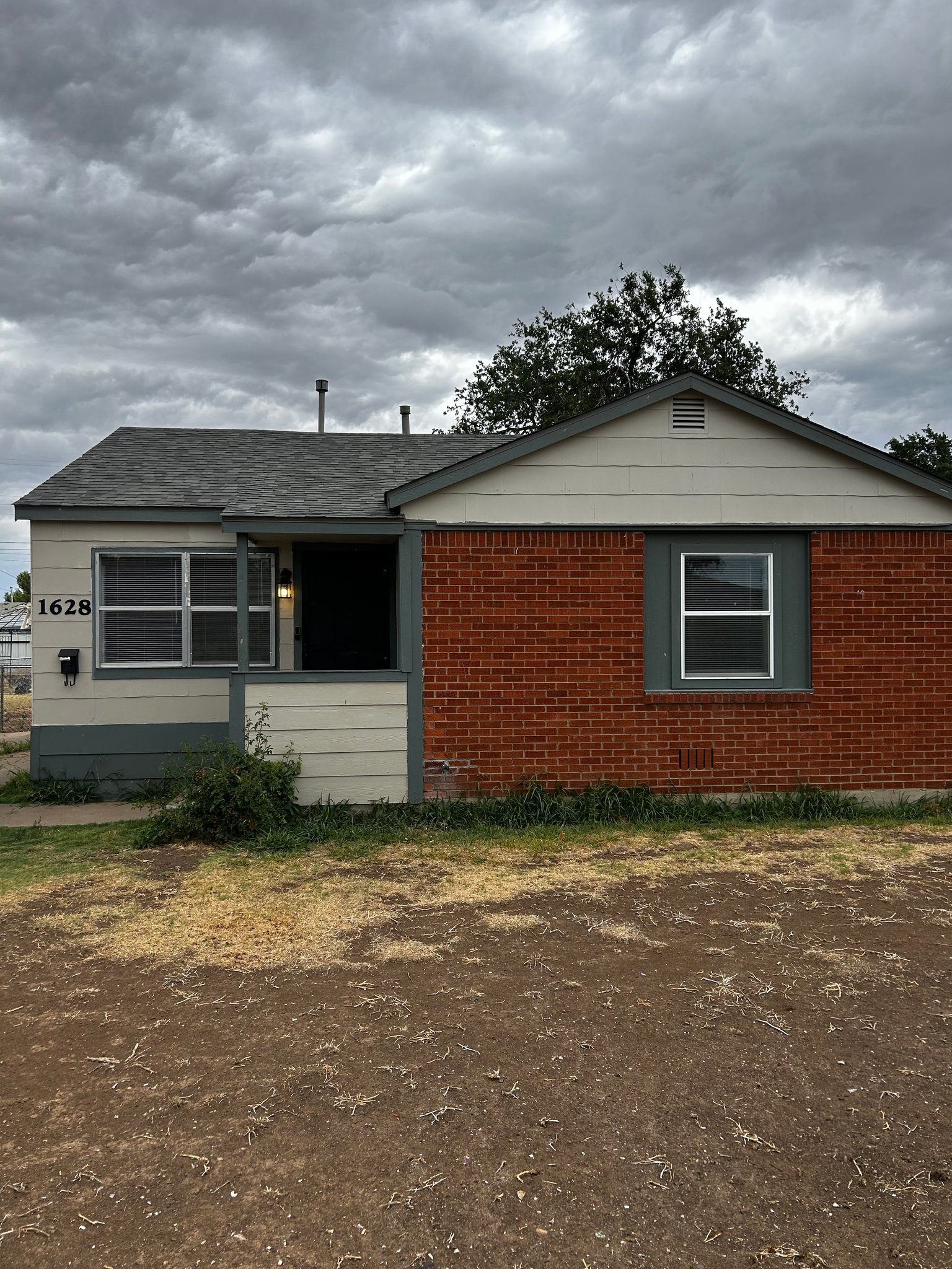 Amarillo House: 1628 Woodland