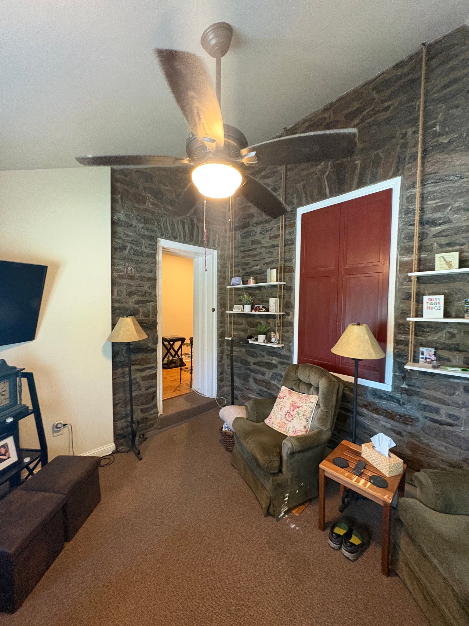 Jenkintown Apartment: 266 Shelmire St