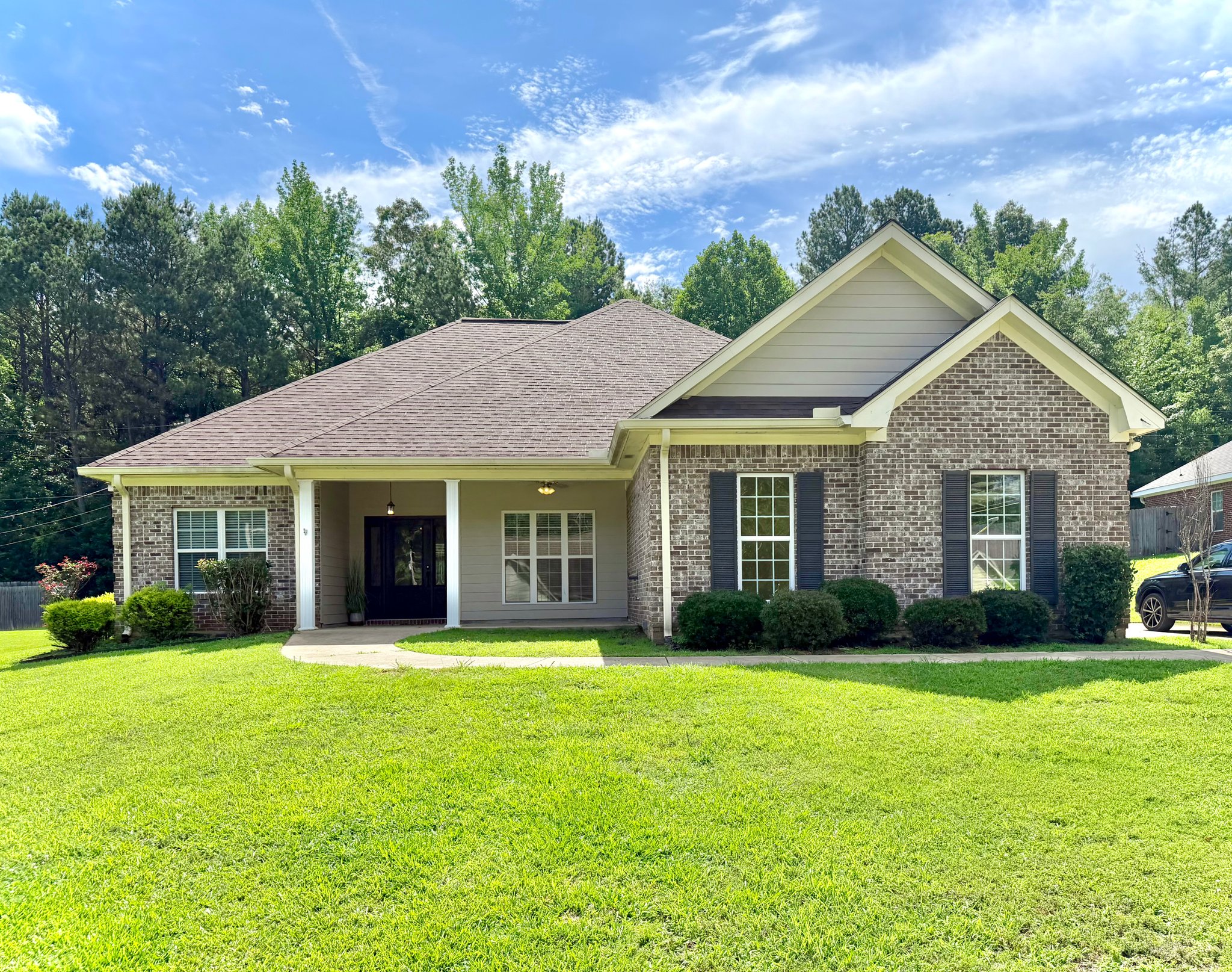 Caledonia House: 185 Ora Lane