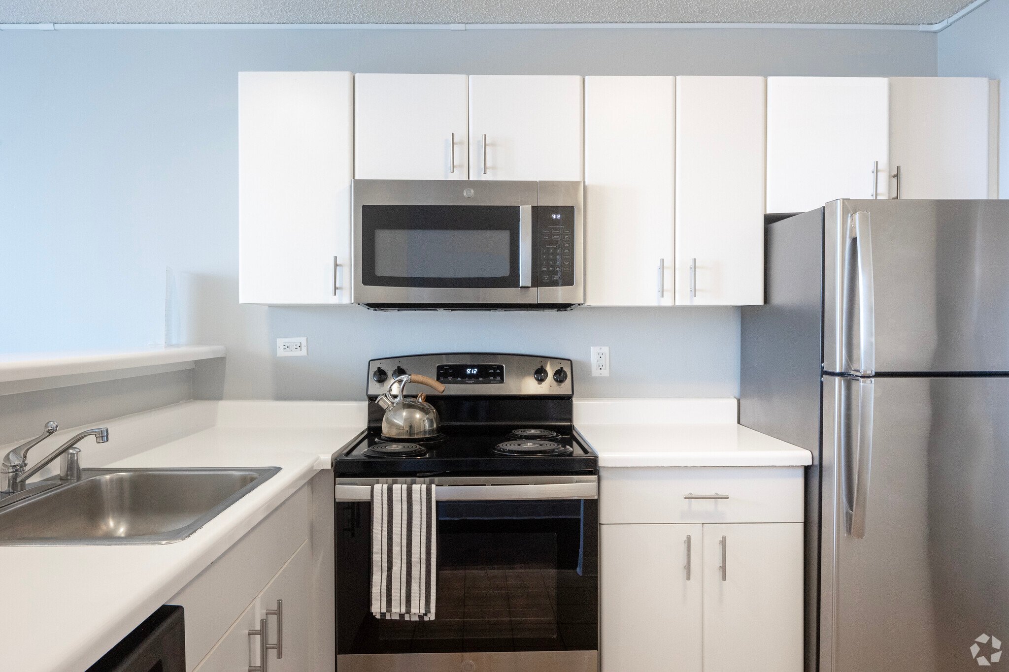 Chicago Condo: 454 East Ohio Street