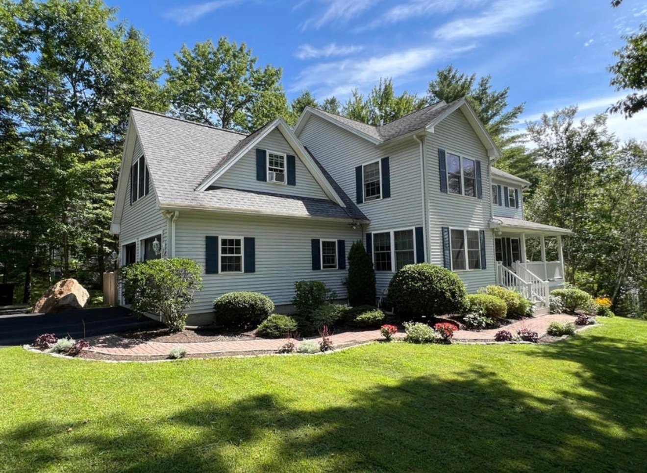 Lewiston House: 13 Sheffield Ave