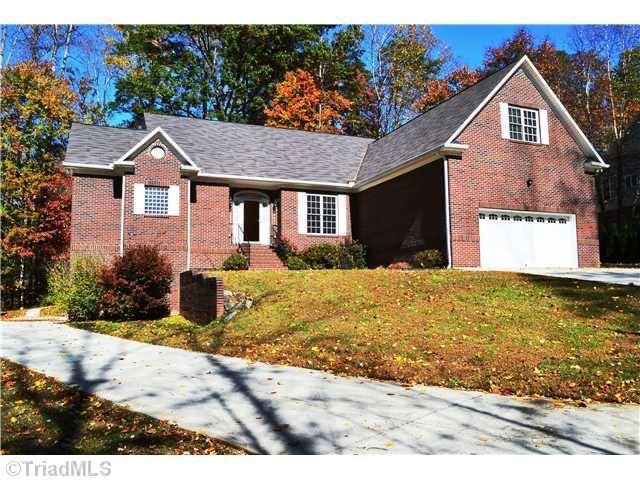 Winston-Salem House: 1015 Pine Lake Dr