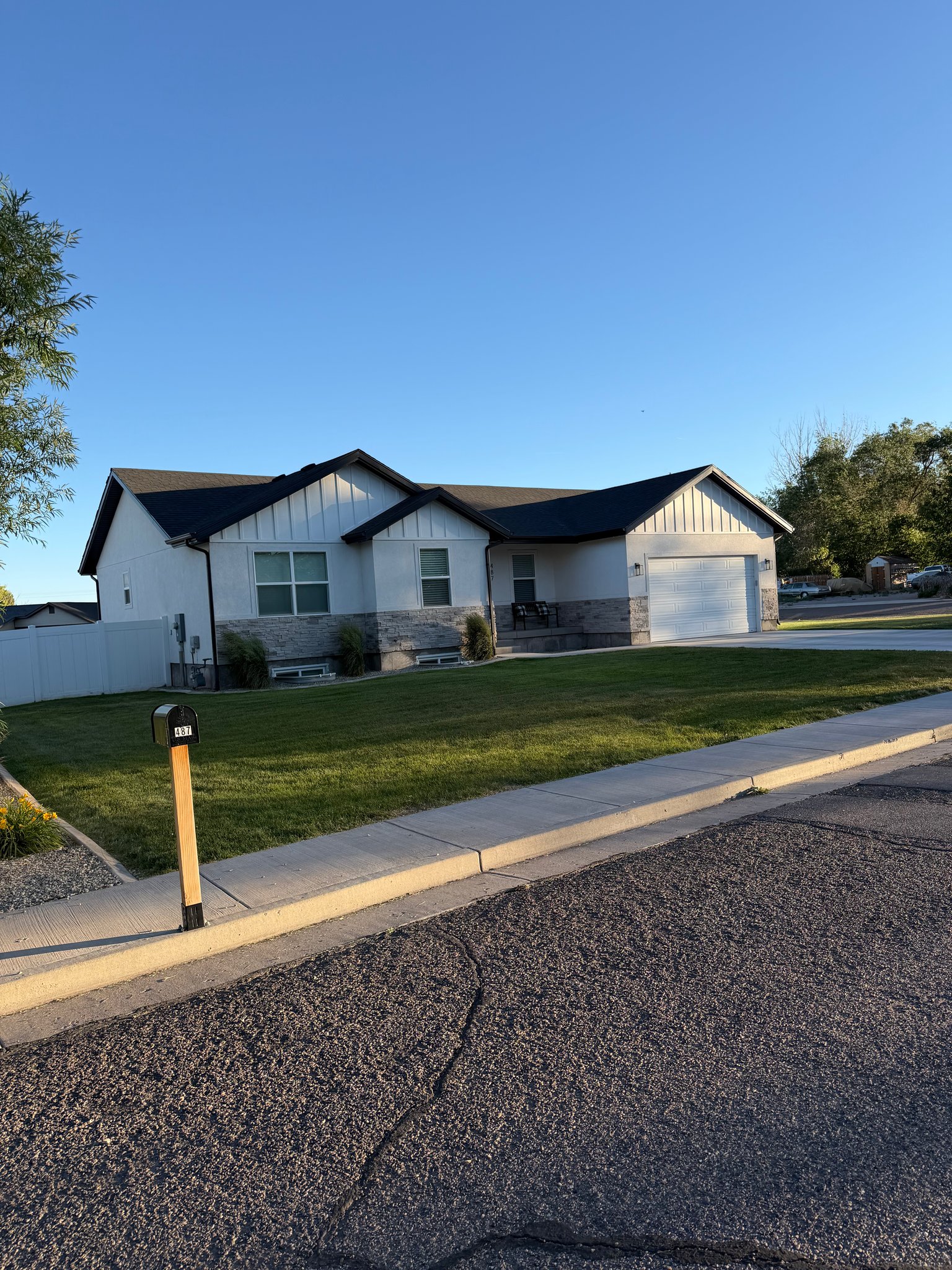 Richfield House: 487 W 500 S