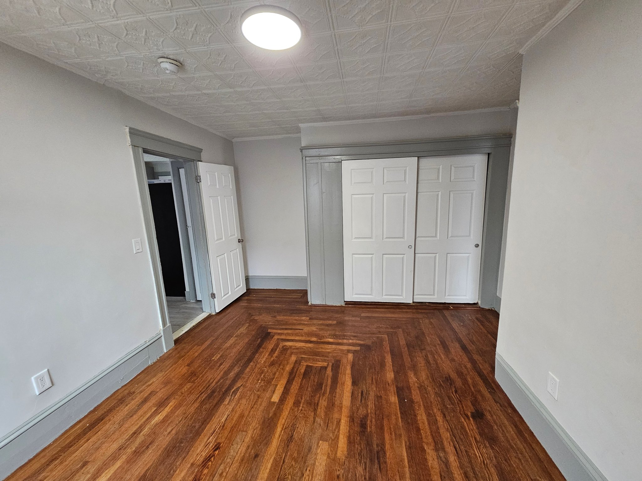 Woonsocket Multiplex: 105 Earle St