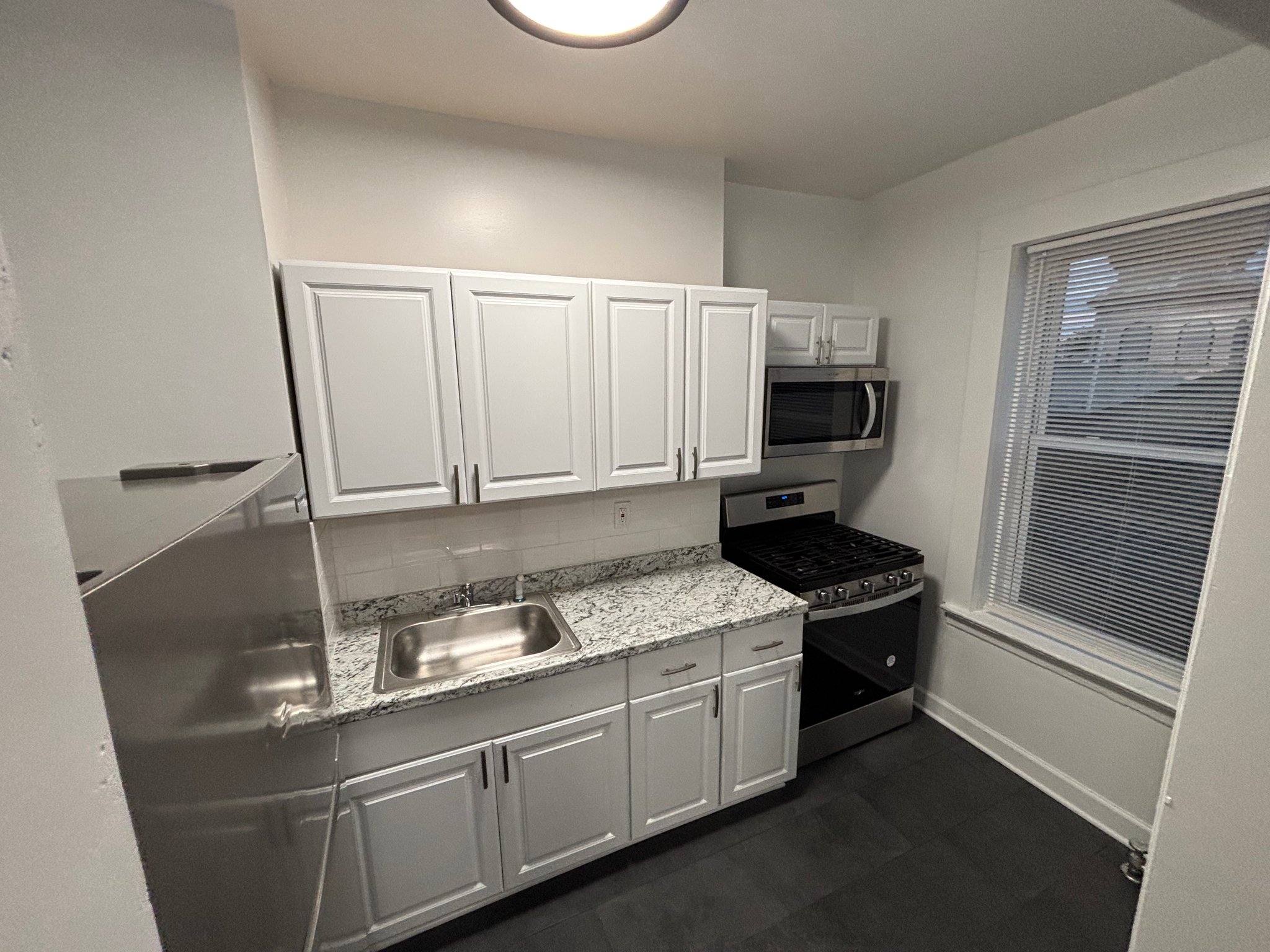 Jersey City Apartment: 9 Bentley Ave