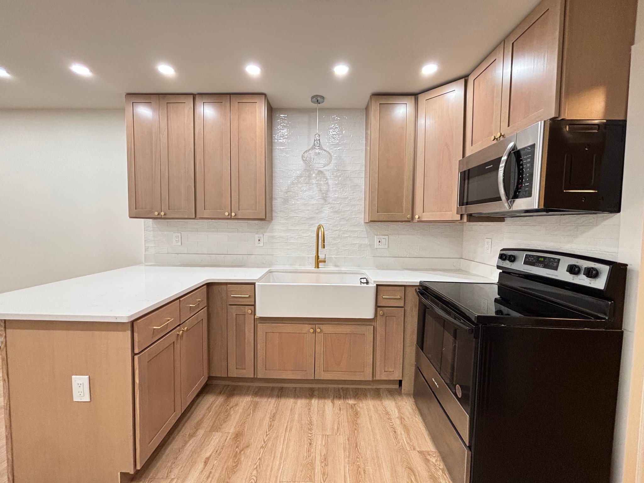 Guttenberg Apartment: 140 71st St