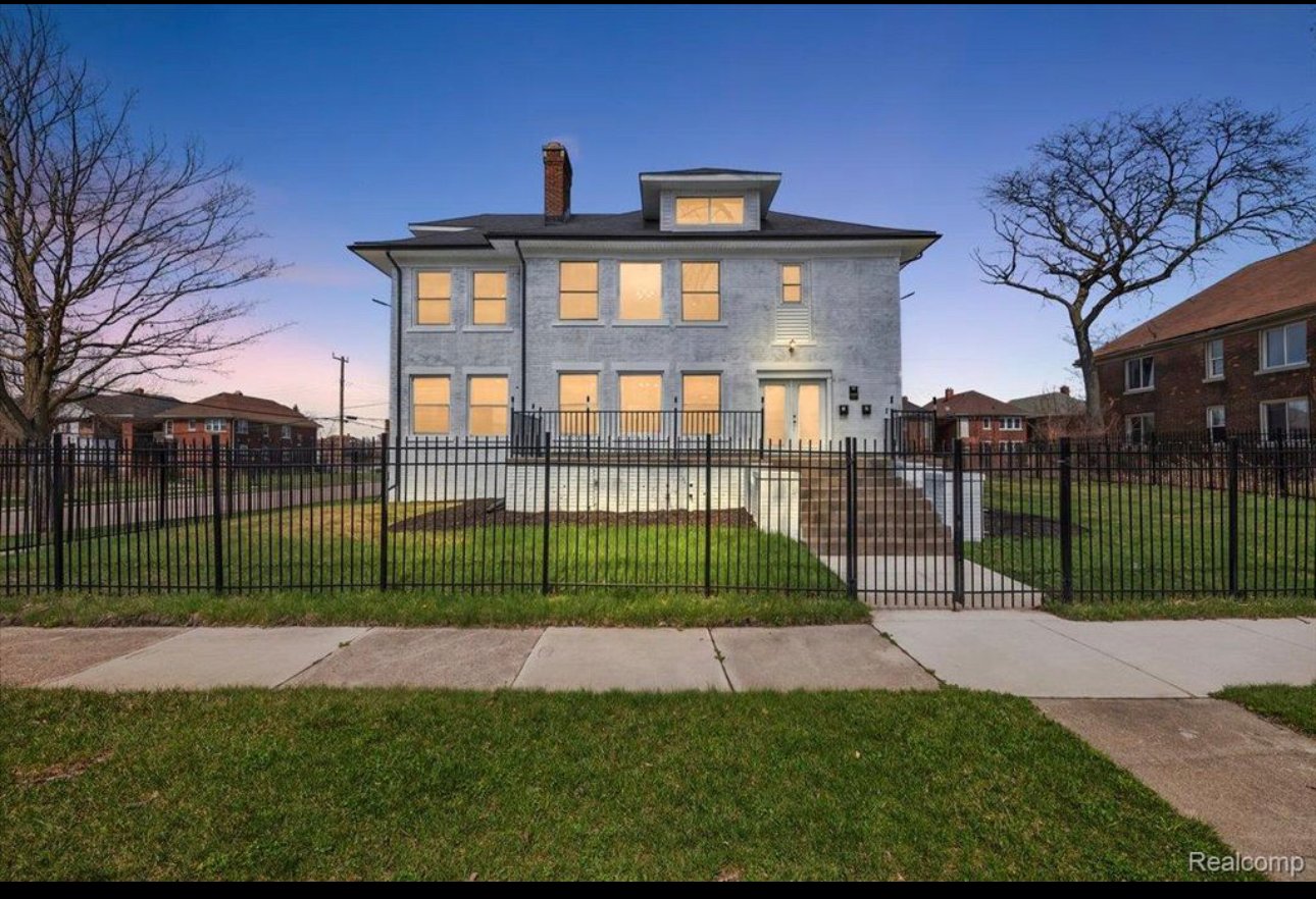 Detroit House: 2028 gladstone st