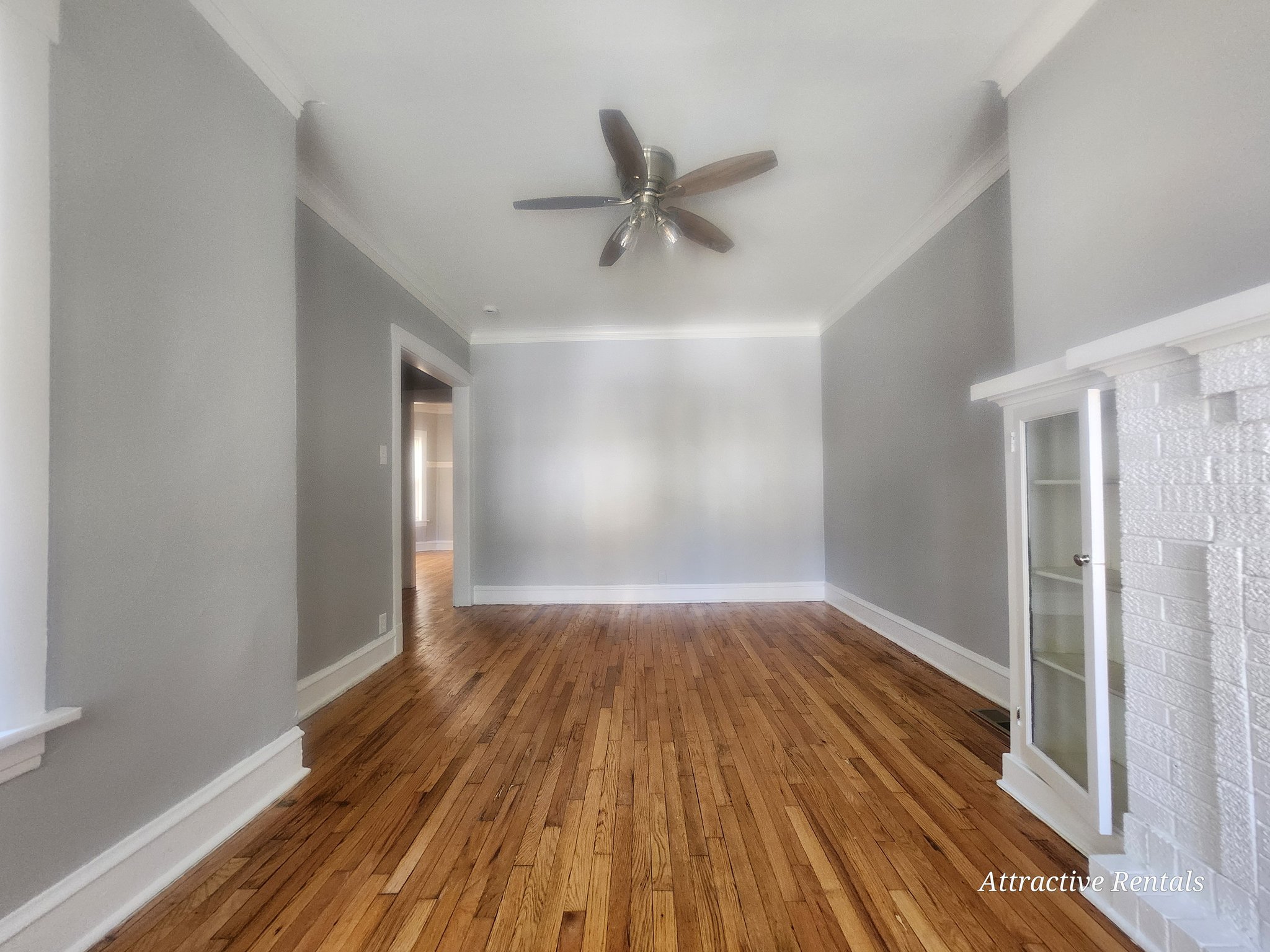 Chicago Apartment: 6525 S Evans Ave