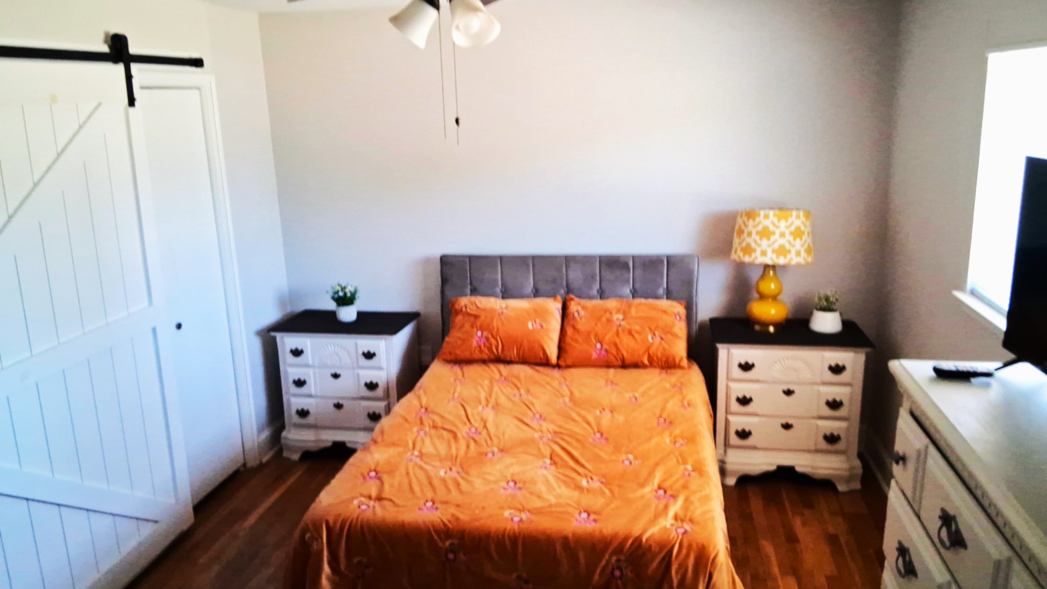 Fresno House: 4018 E Santa Ana Ave