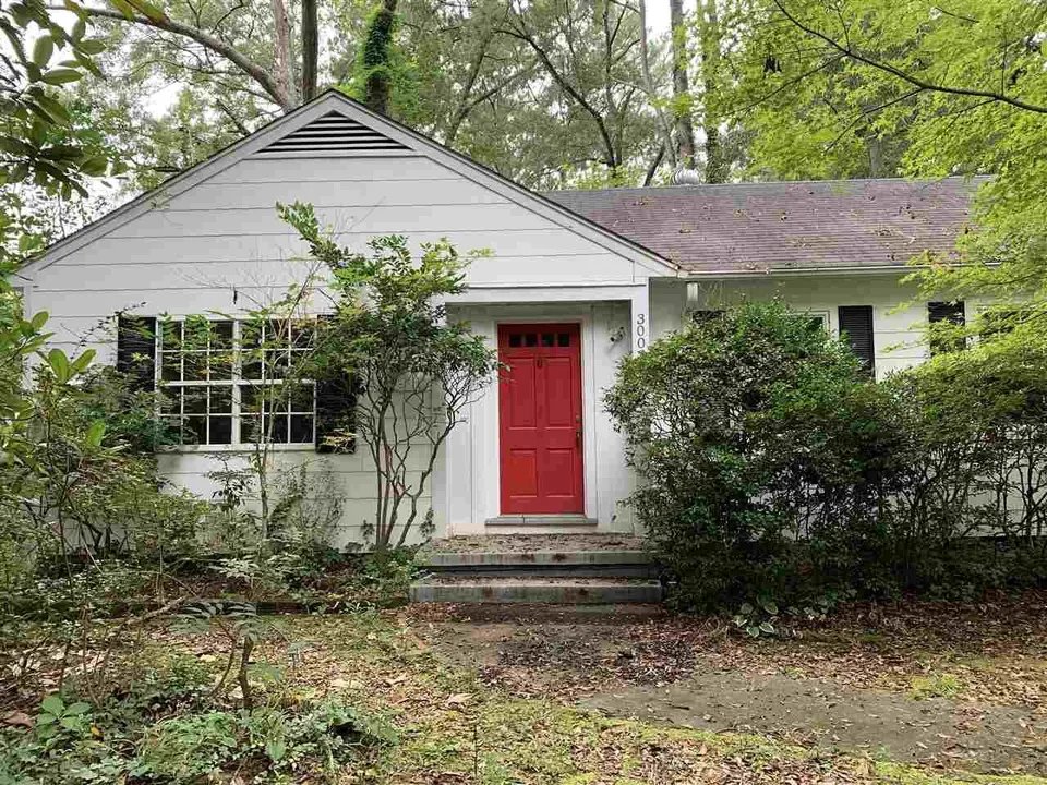 Jackson House: 3003 Woodbine Drive