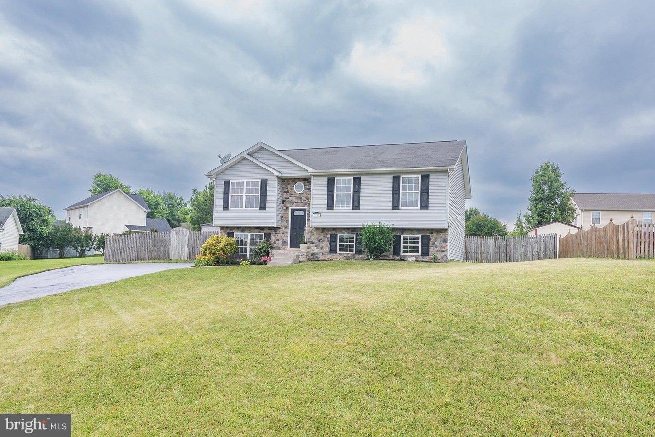 Ranson House: 28 Roger Ct