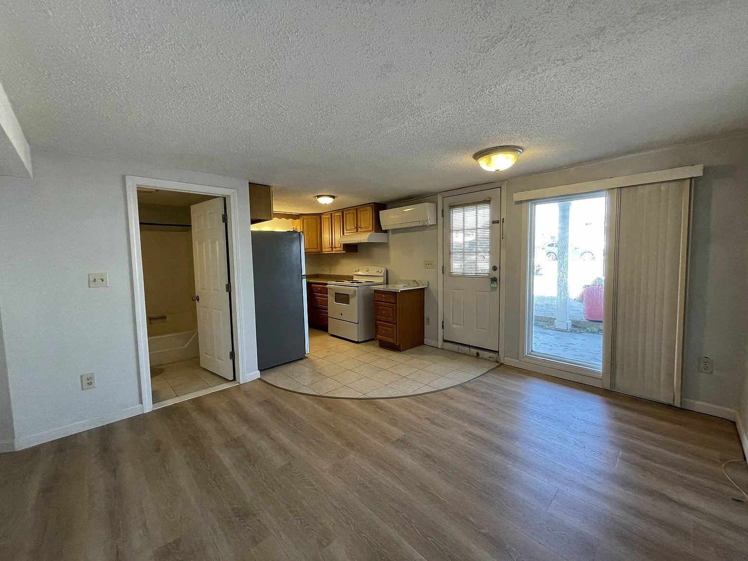Hampton Condo: 190 Ashworth Avenue