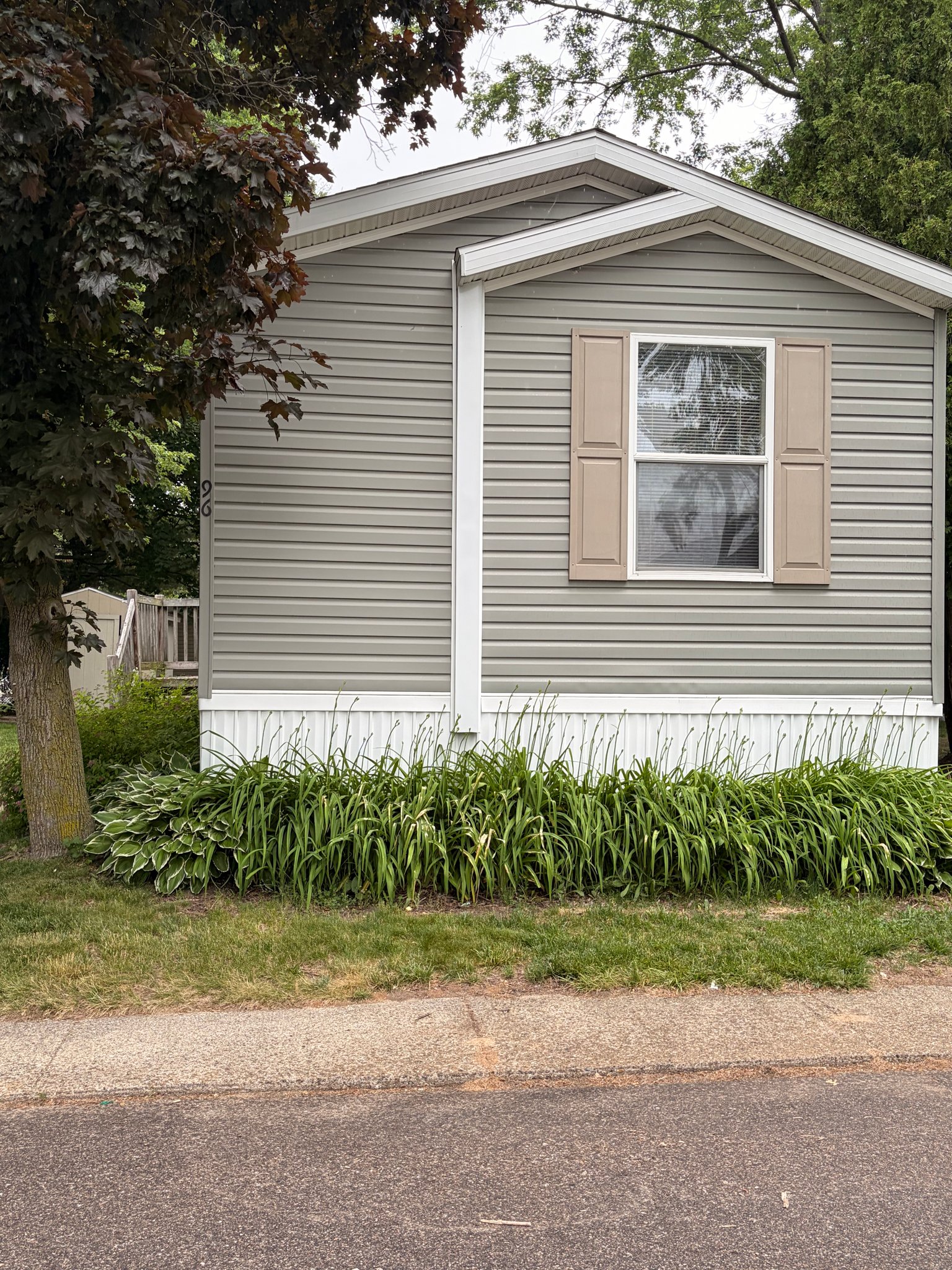 Oxford House: 96 Dunlap Circle