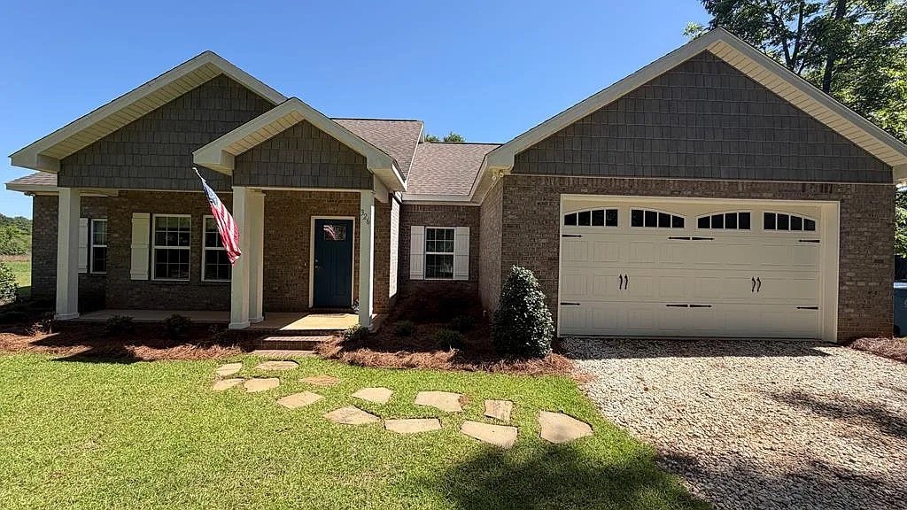 Dothan House: 326 Mance Newton road