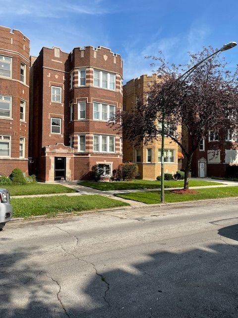 Chicago Multiplex: 7947 S Vernon Ave
