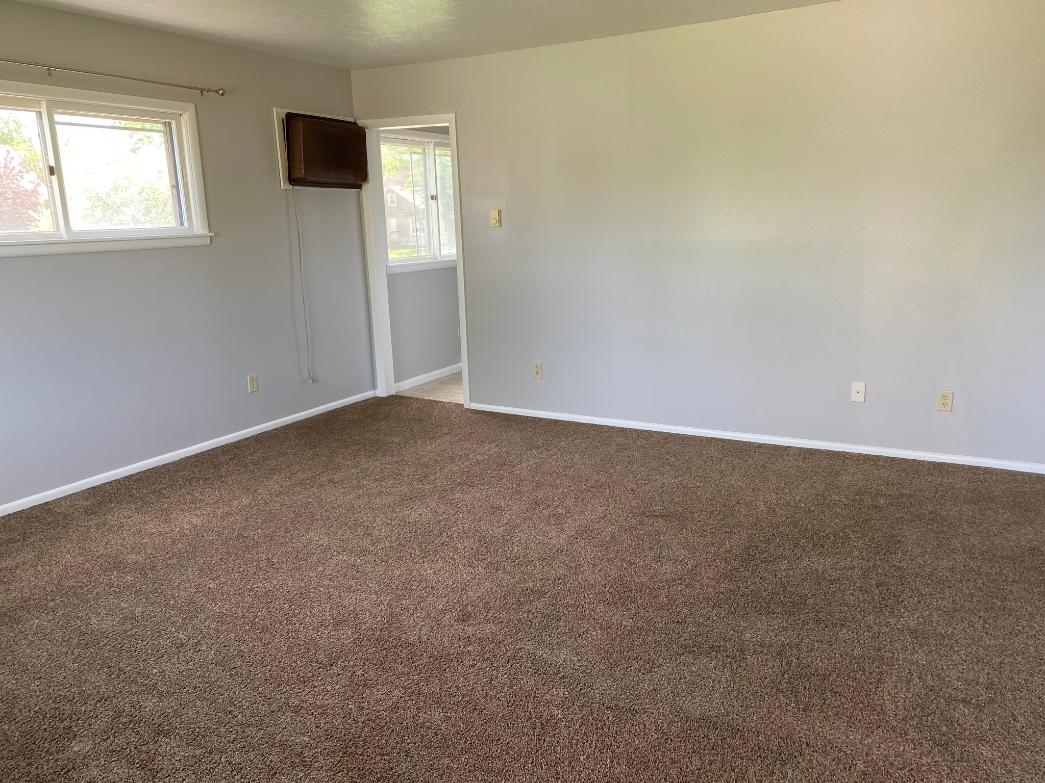 Valley City Apartment: 815 4th St SW
