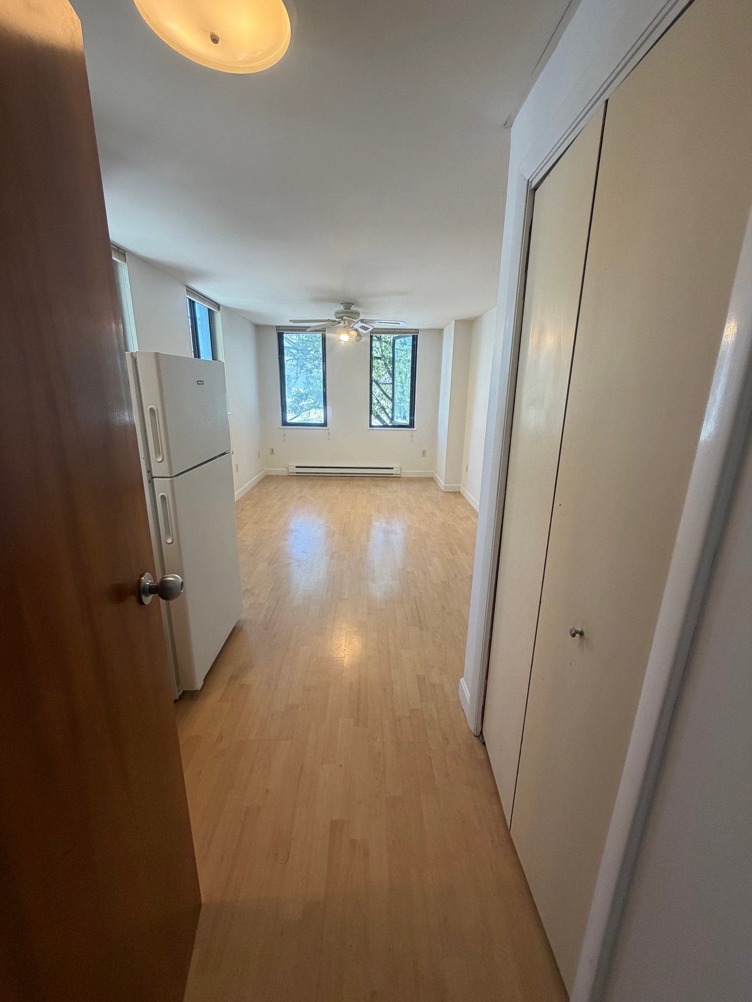 Warren Apartment: 429 Main Street