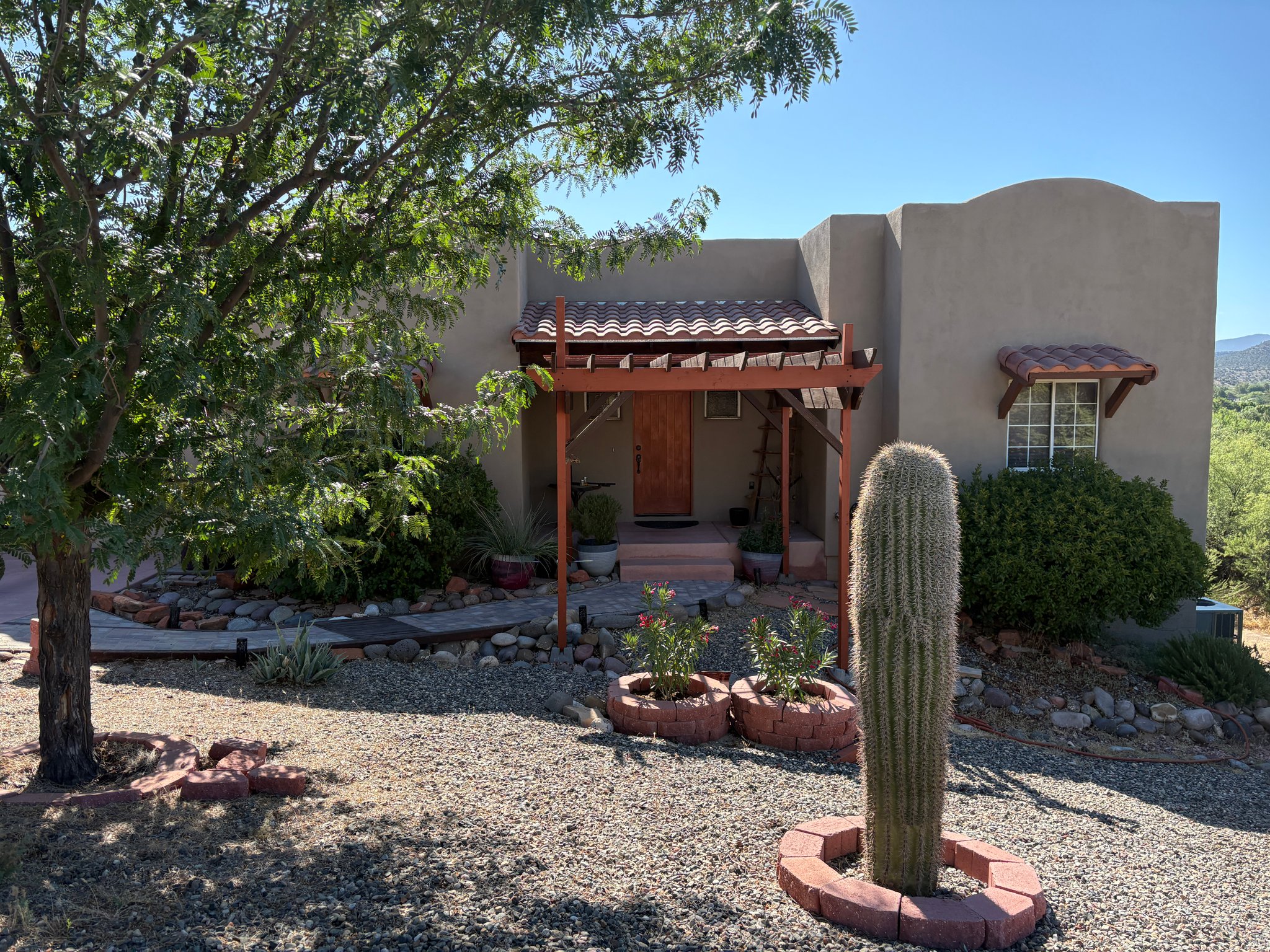 Rimrock Multiplex: 4485 Eagle Cir