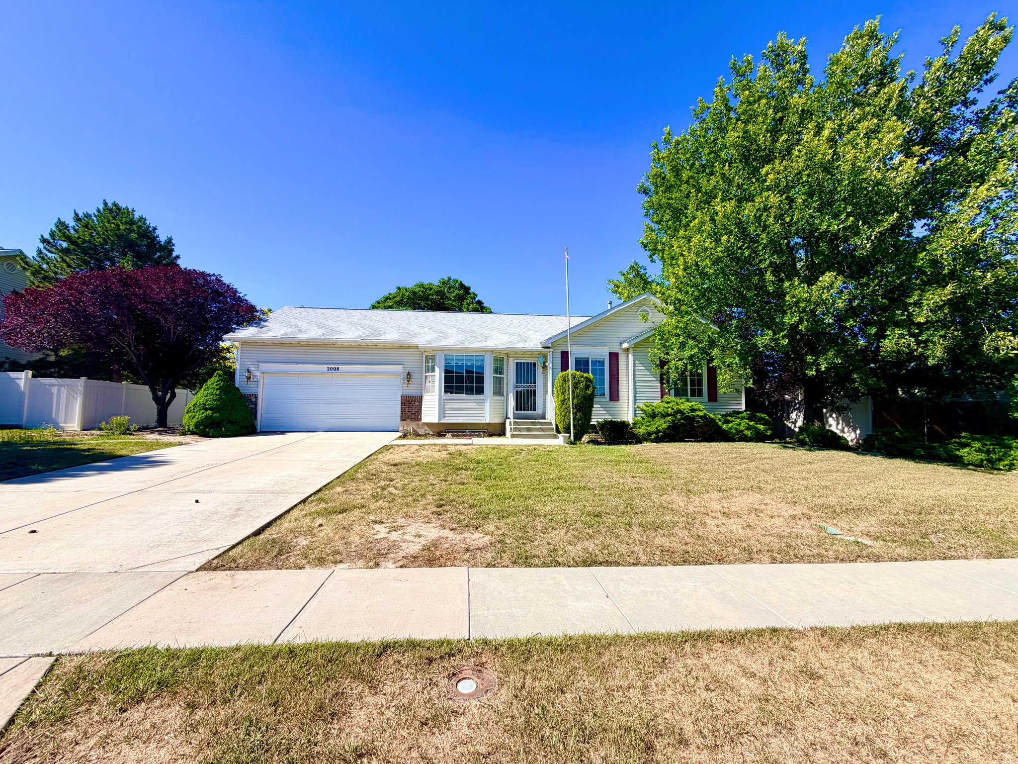 Riverton House: 2008 w 12510 s