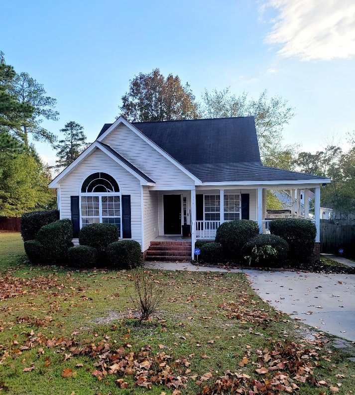 Columbia House: 114 Wild Fern Court
