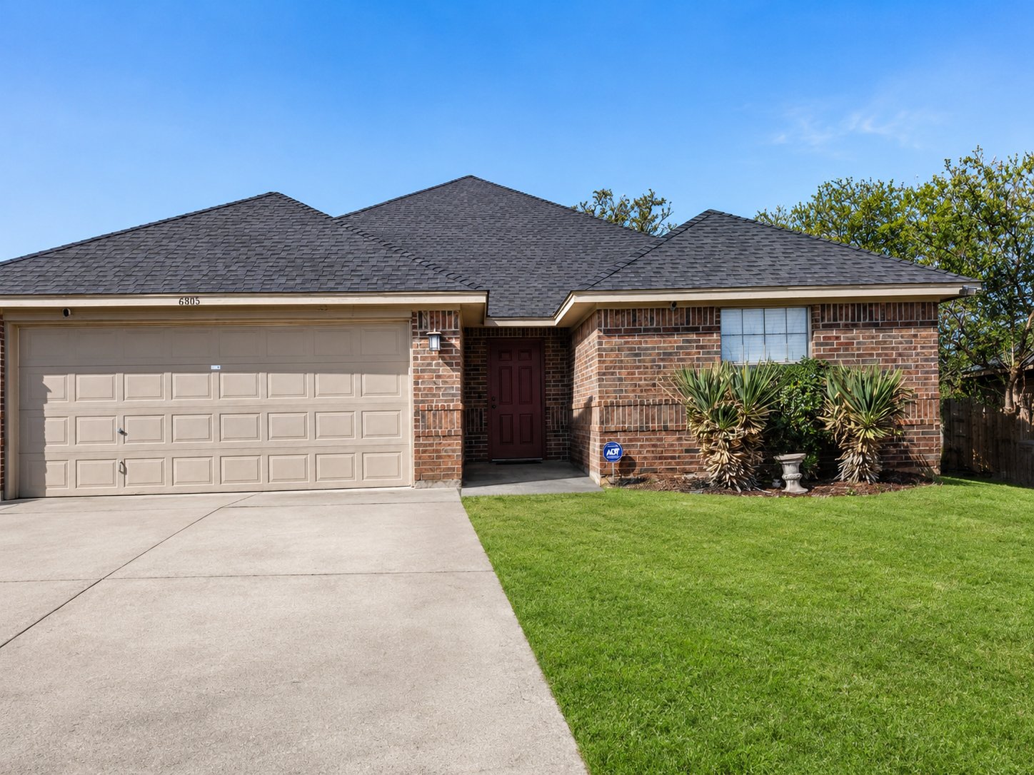 Fort worth House: 6805 Terbet Ct
