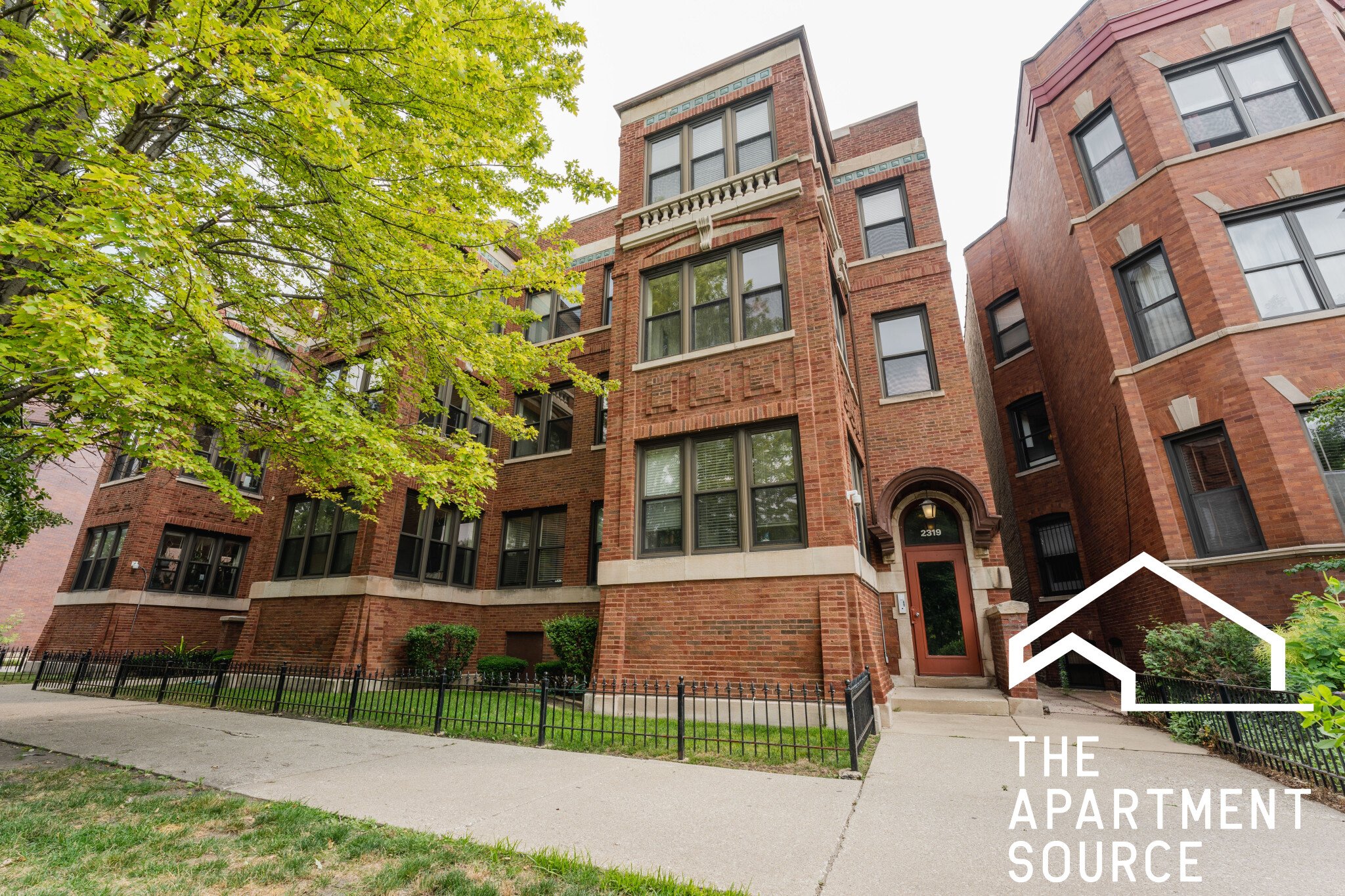 Chicago Apartment: 2319 North Kedzie