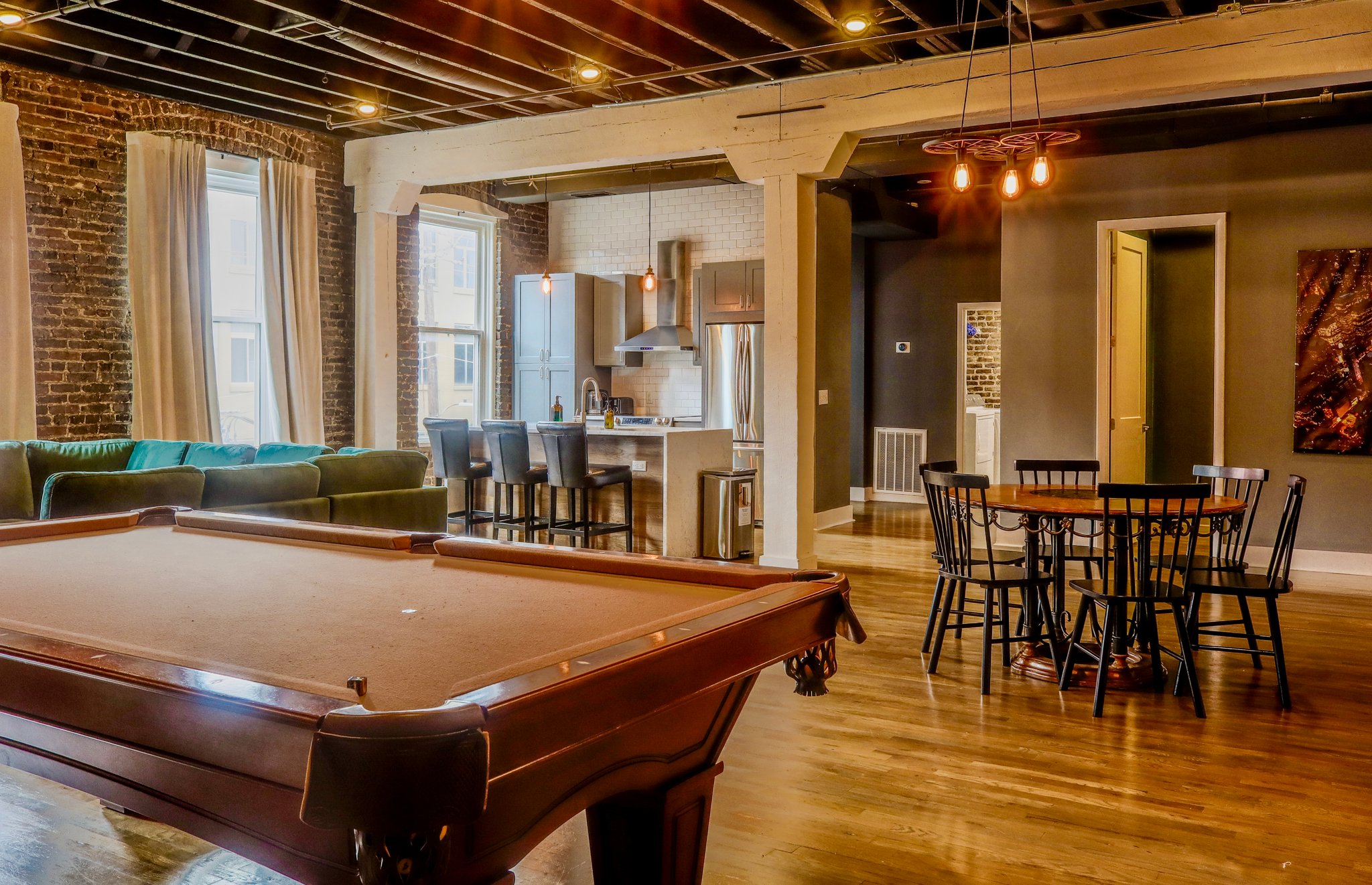 BIRMINGHAM Condo: 2311 MORRIS AVE