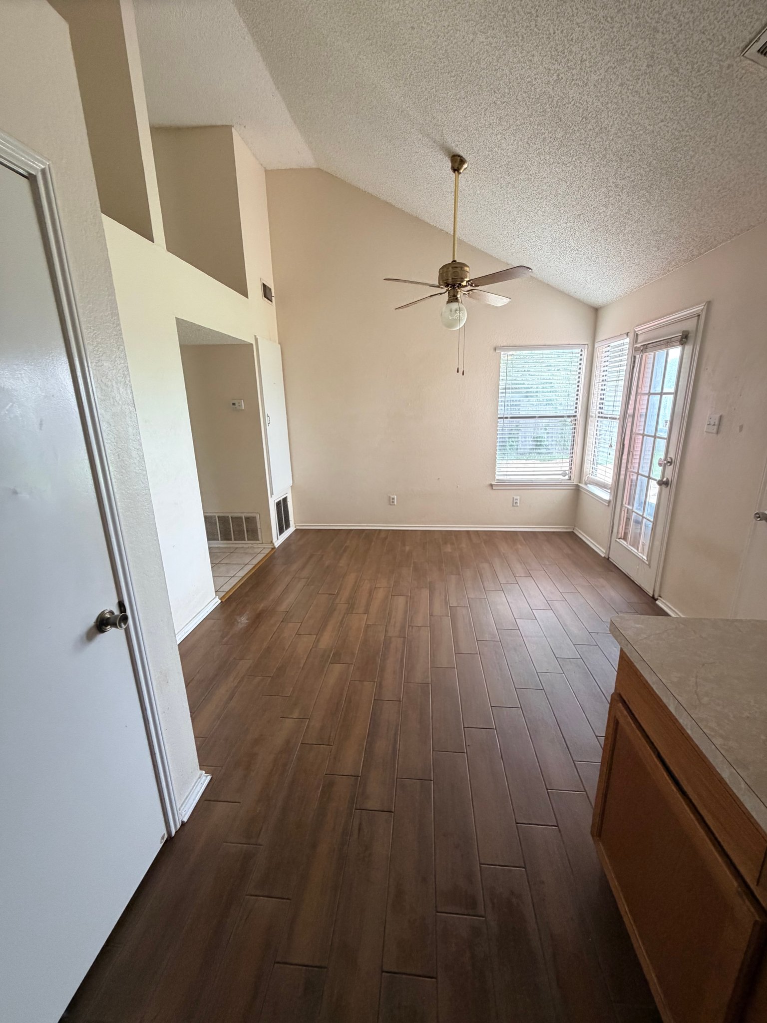 Allen House: 1311 Petunia Dr