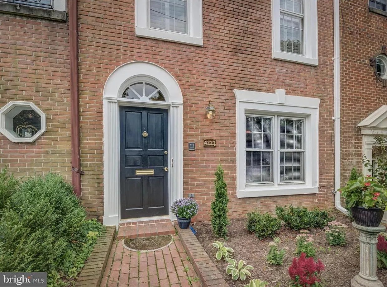 Washington Condo: 4222 River Rd NW