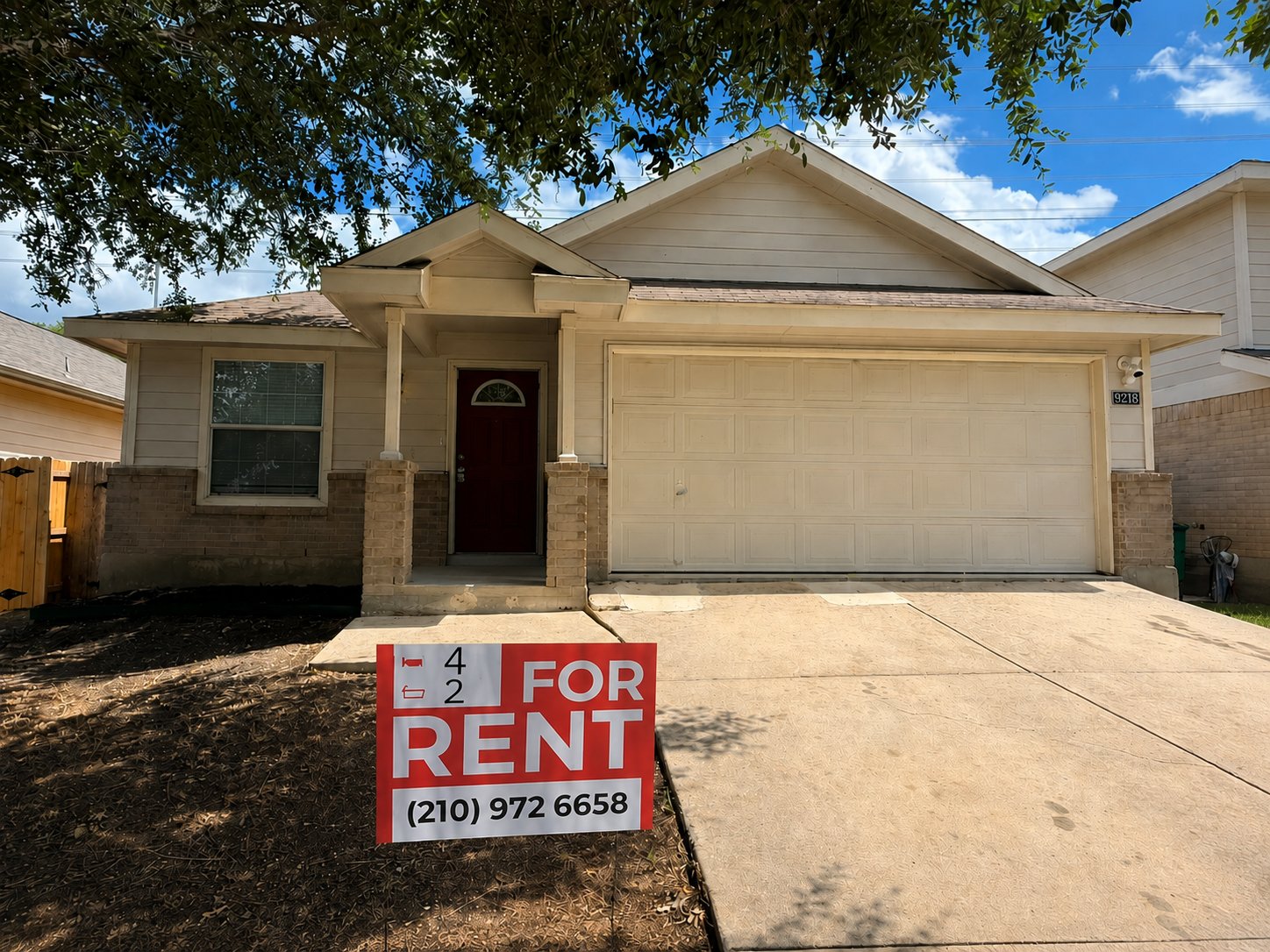 San Antonio House: 9218 Everton