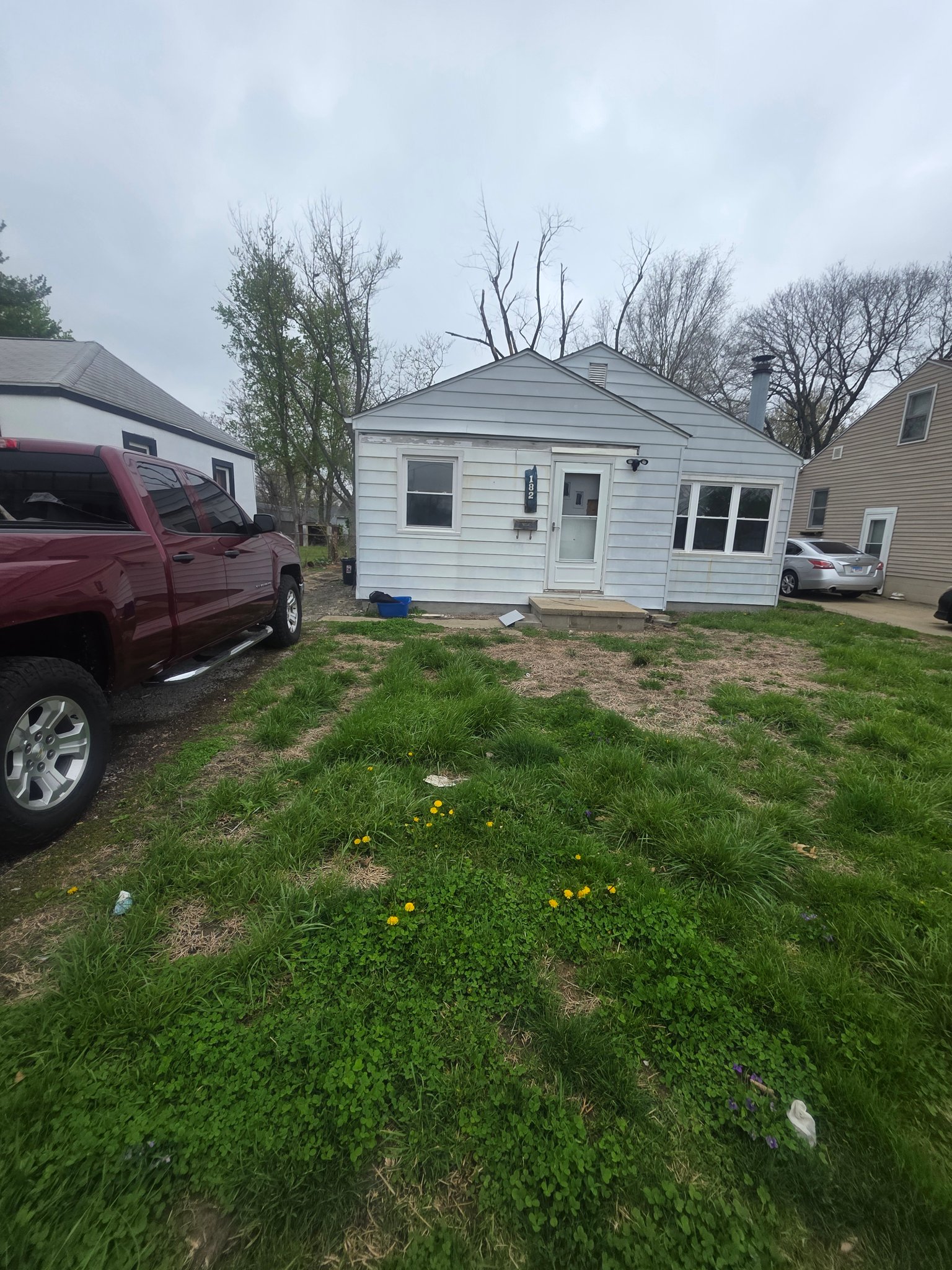 Decatur House: 1828 West Leafland Ave