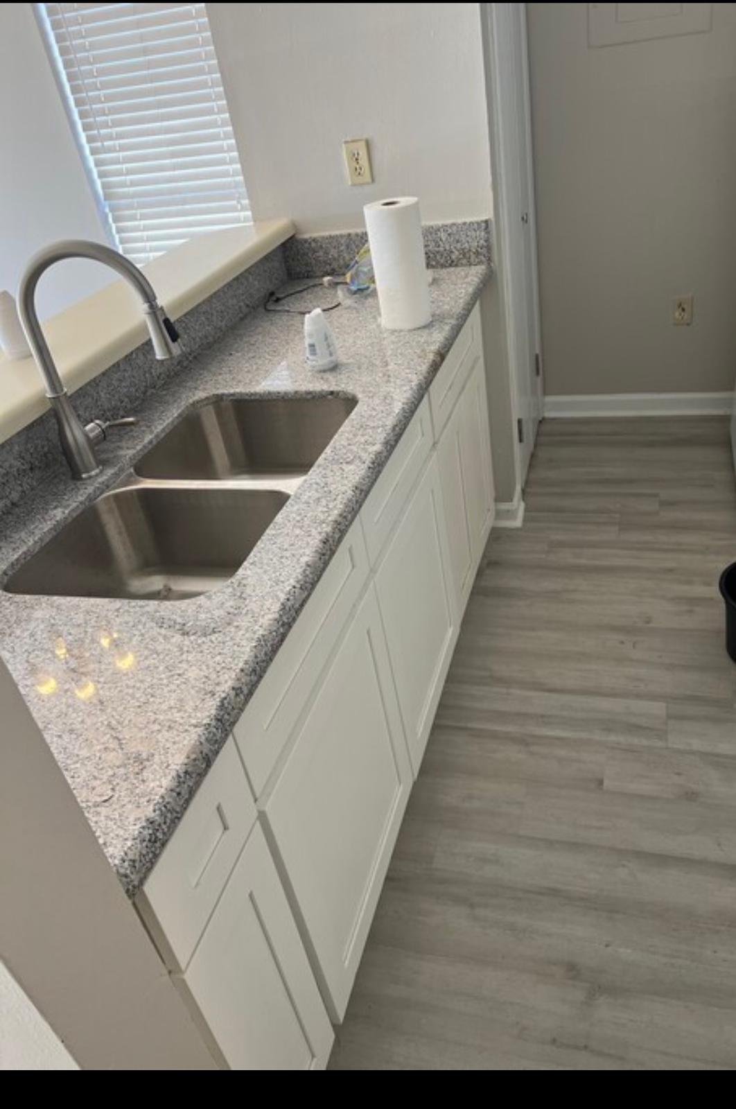 New Roads Townhome: 750 Hospital Rd,
