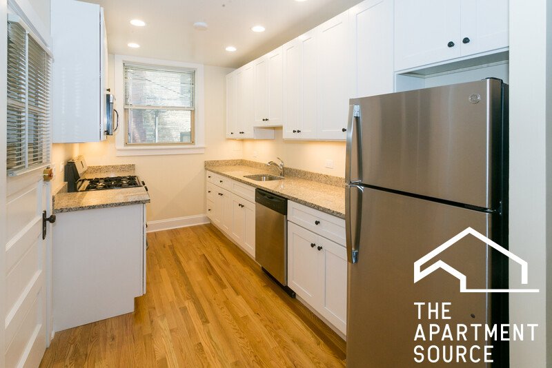 Evanston Apartment: 914 Crain St., #B-3N