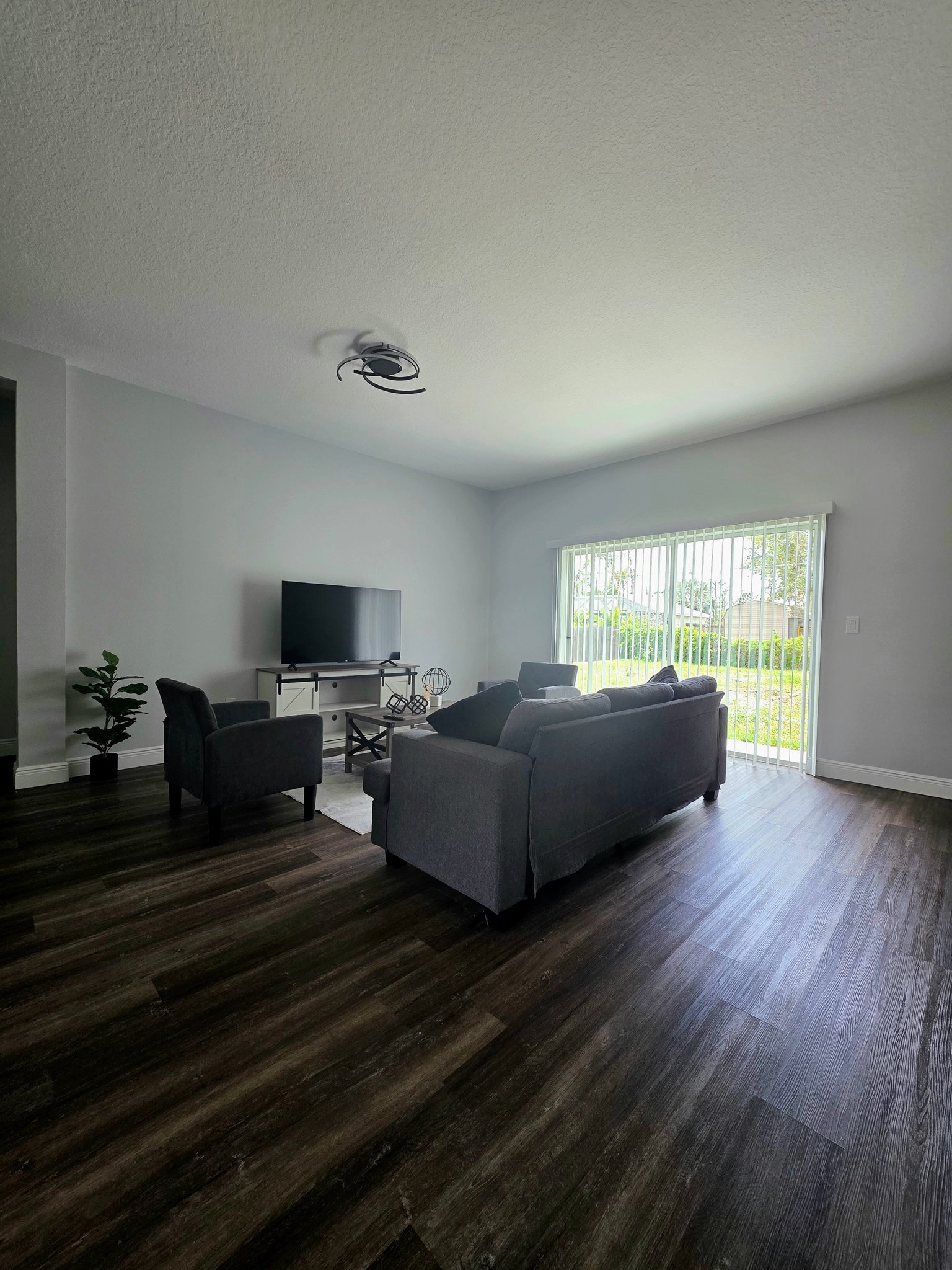 Port Charlotte House: 7105 Happiness St