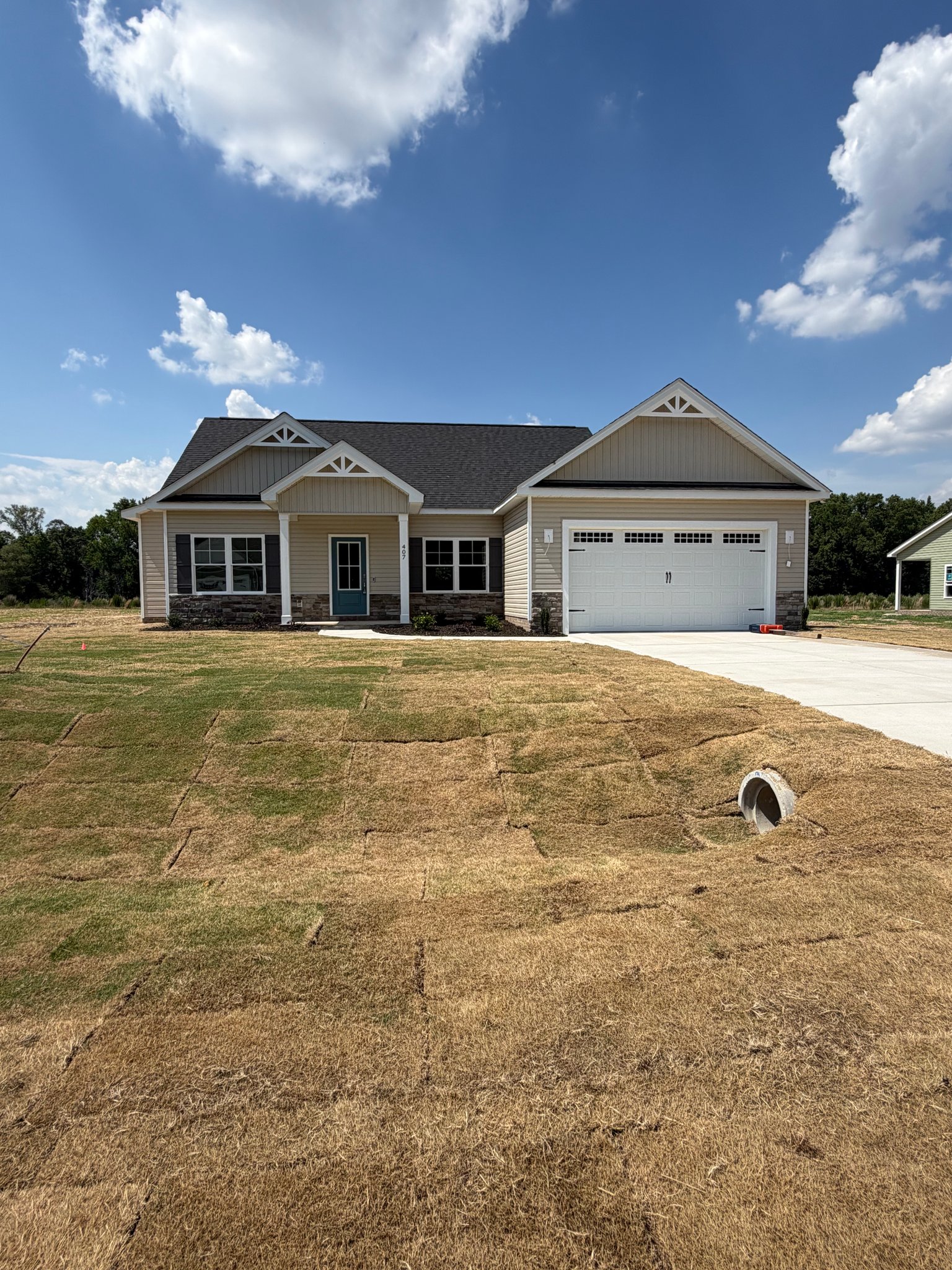 Pikeville House: 407 Creeks Edge Dr.