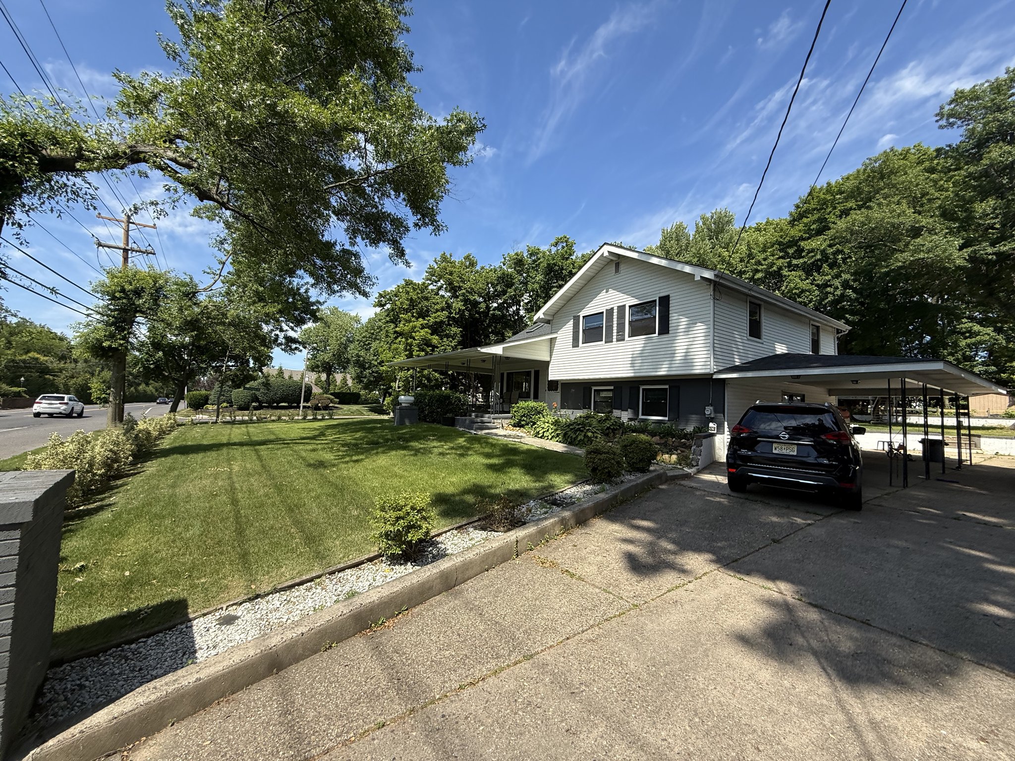 Moorestown House: 4100 Bridgeboro Rd