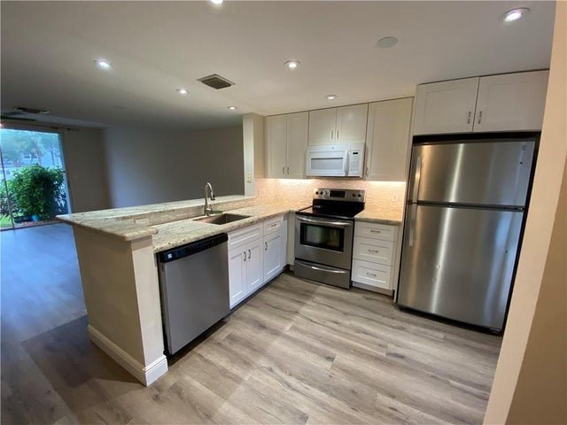 Boca Raton Townhome: 1078 Jeffery Street