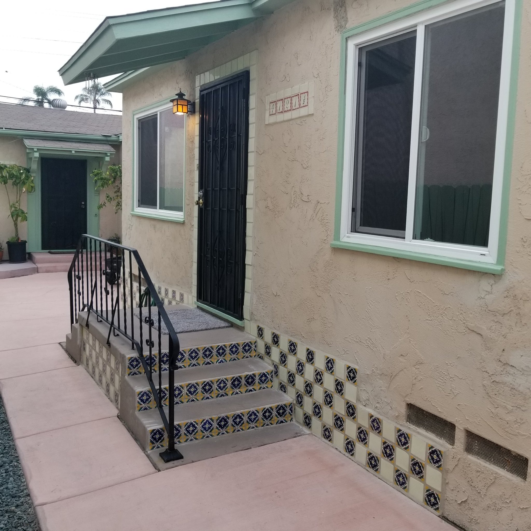 San Diego House: 4121 1/2 Idaho St