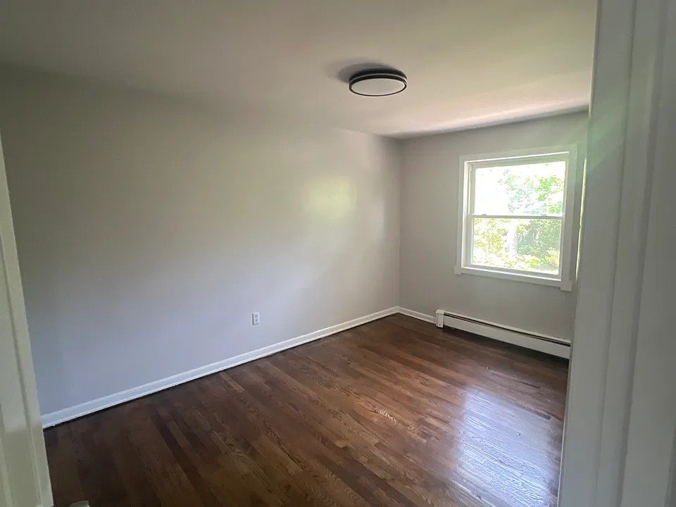 Milville Apartment: 1005 Dock St, Milville
